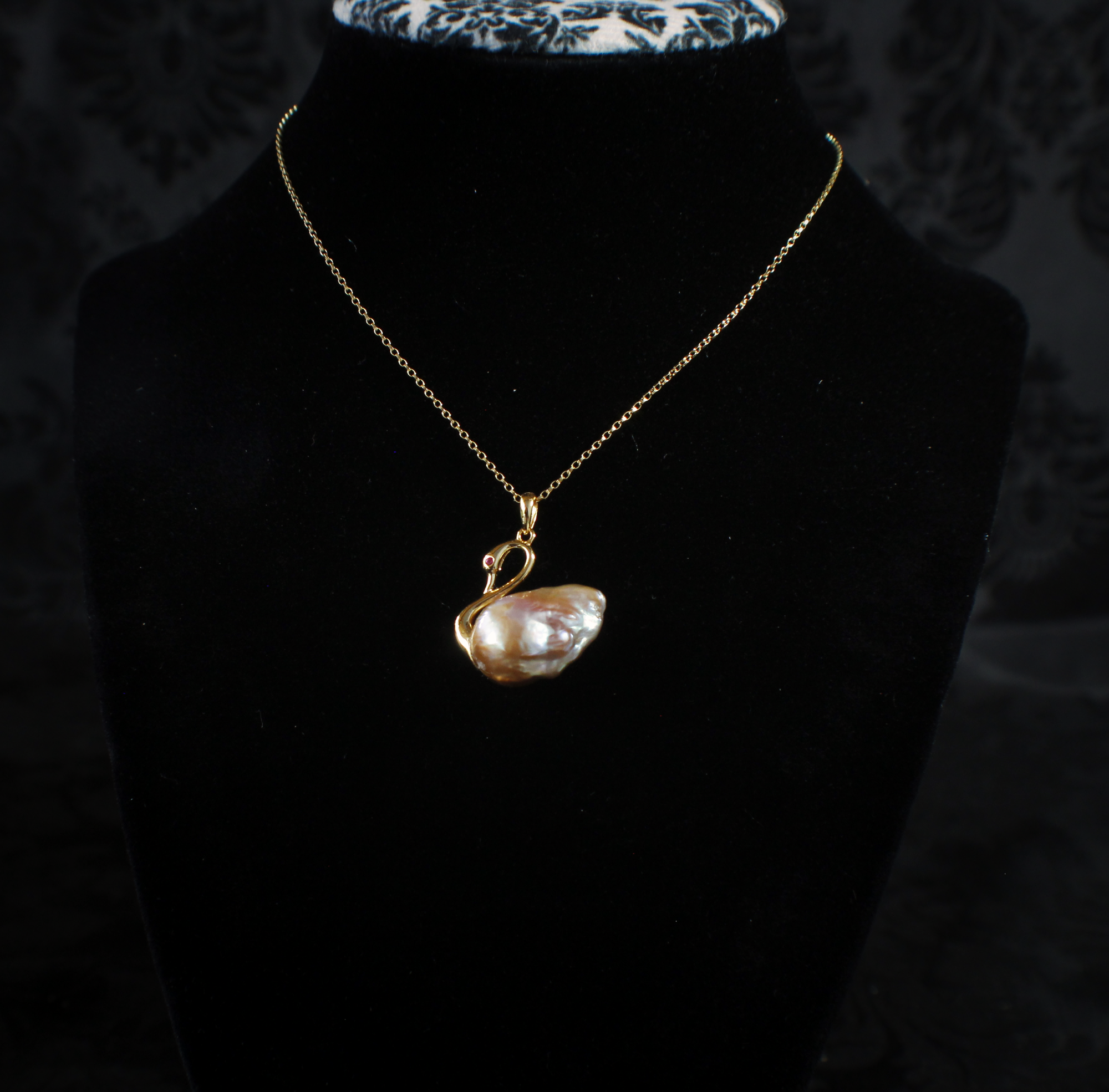 The Velvet Swan Necklace