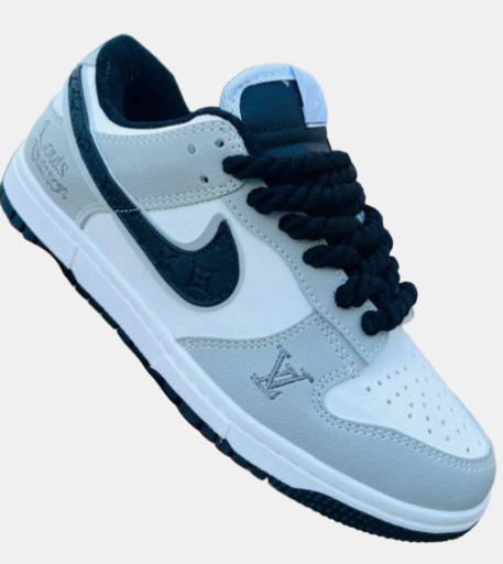 NIKE DUNK LV 