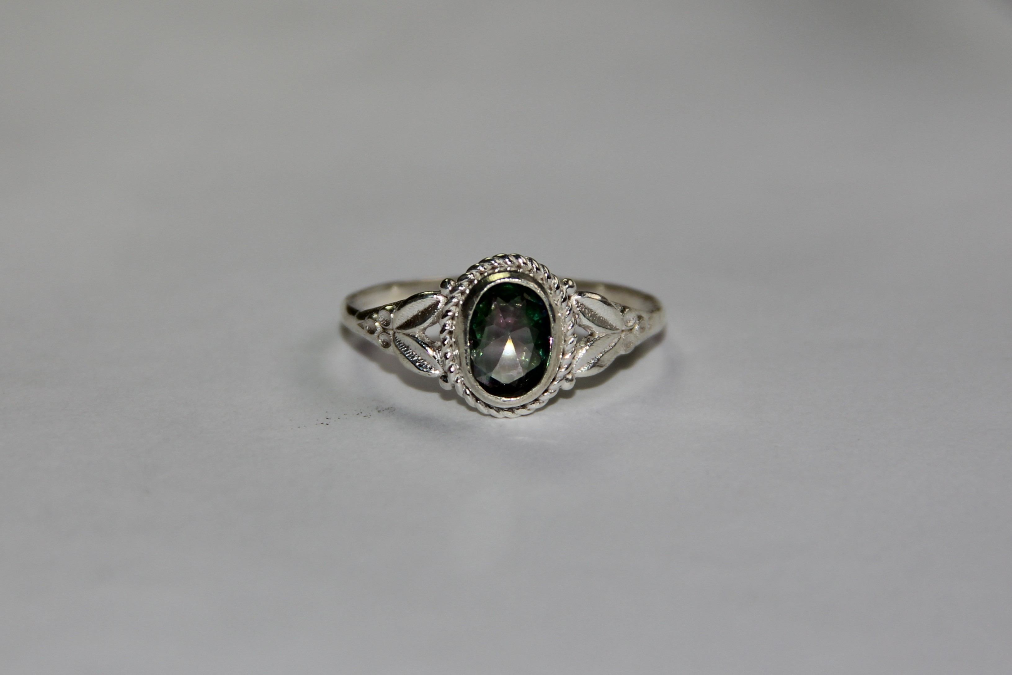 Anillo Topacio Místico