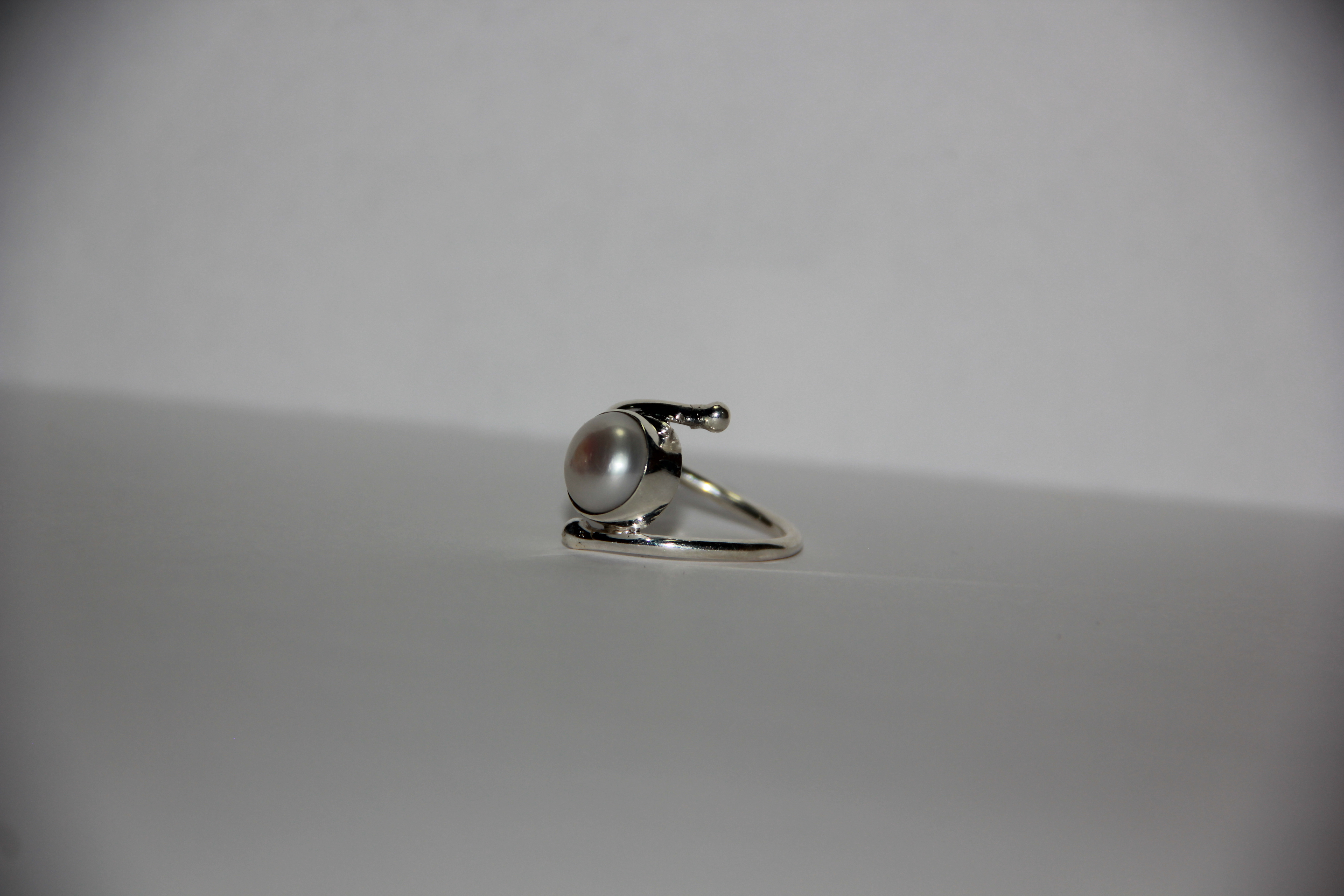 Anillo De Perla Blanca Con Forma 