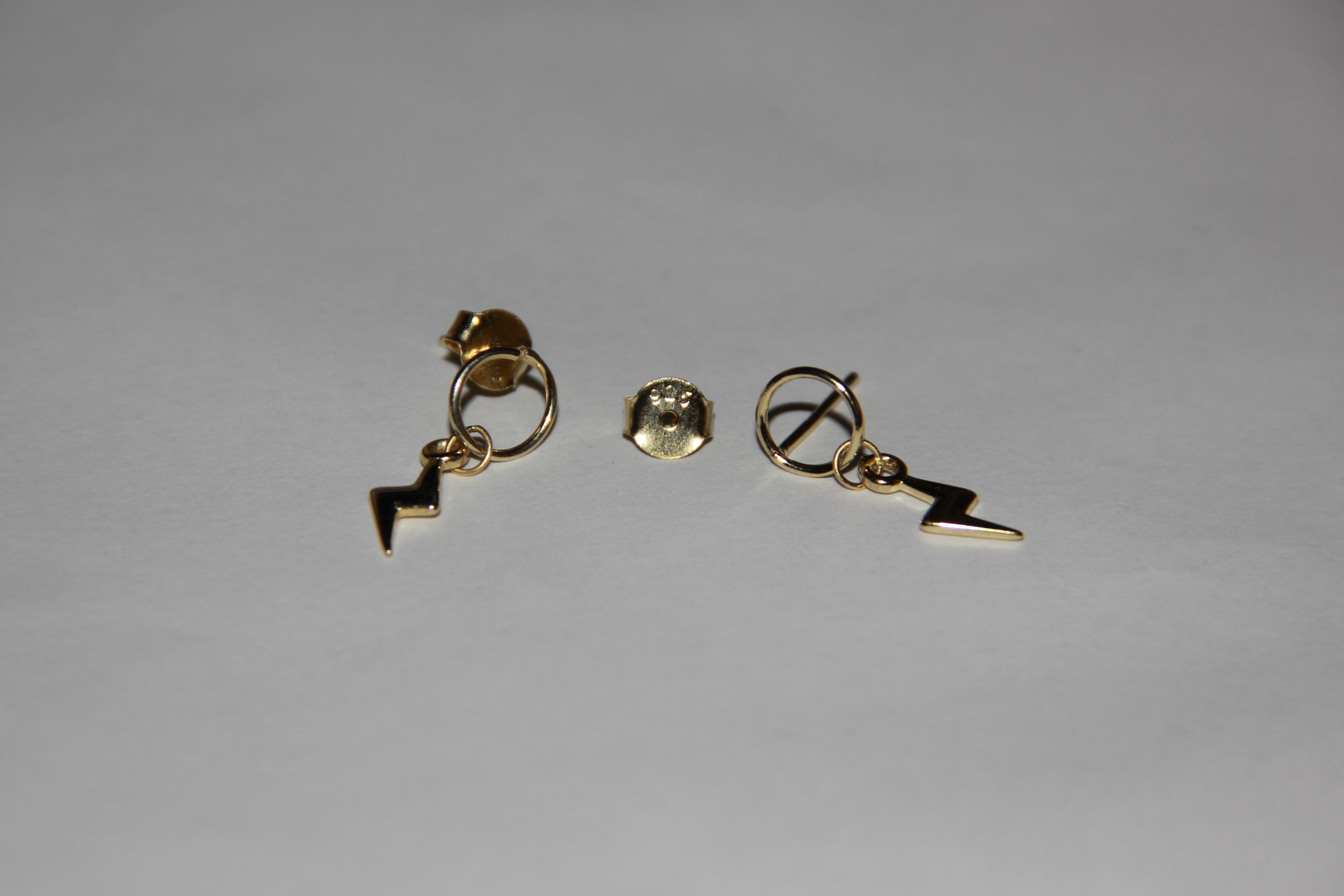 Pendientes De Rayo Chapado