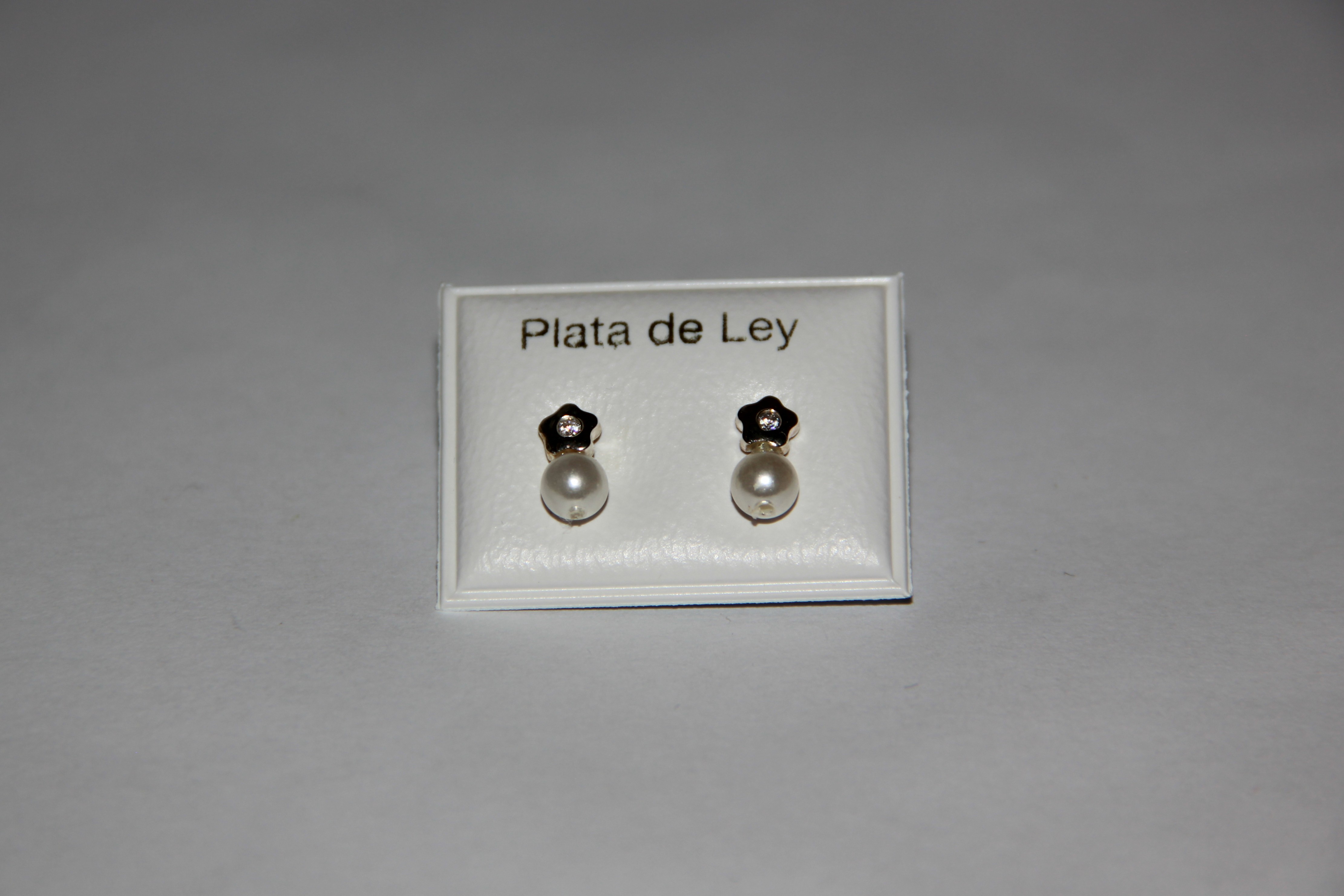 Pendientes De Perlas Con Flor