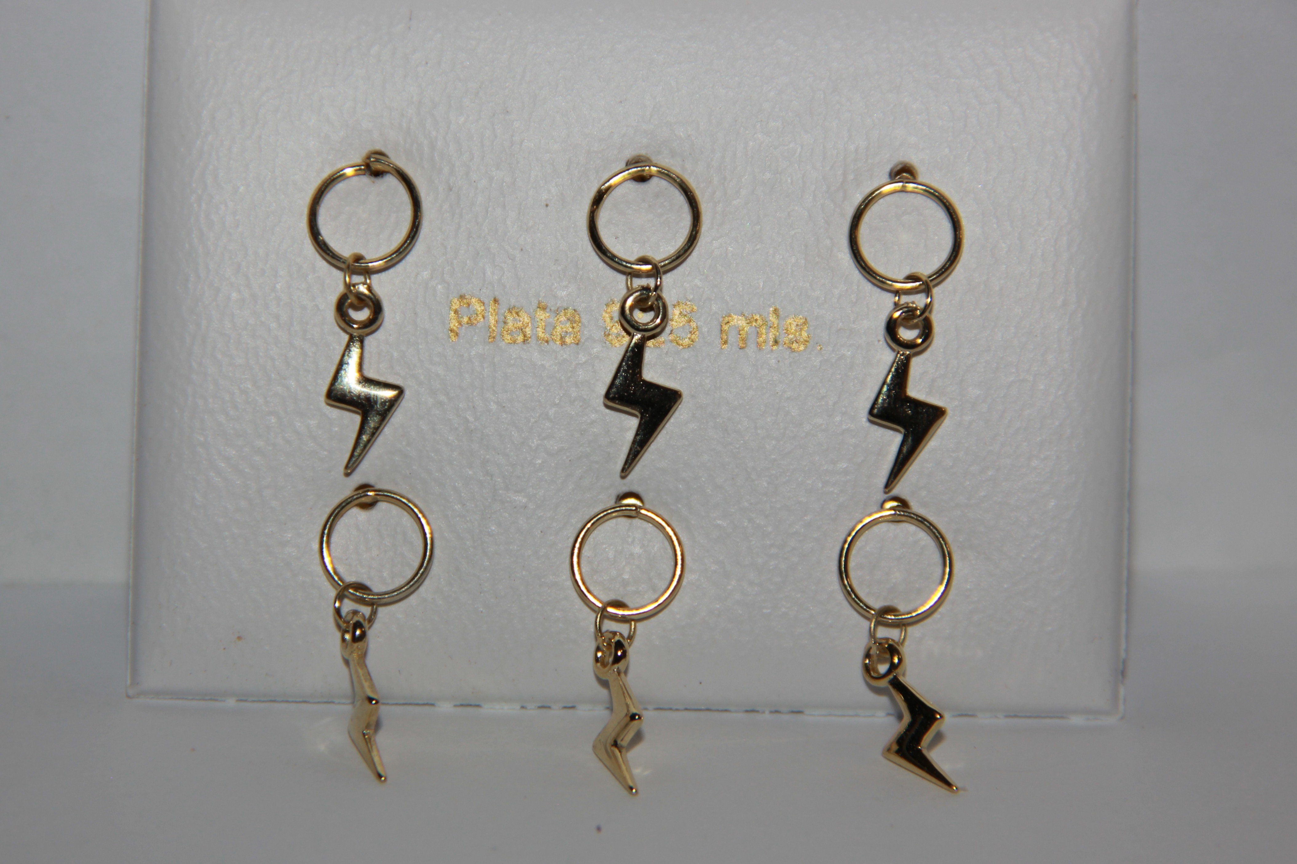 Pendientes De Rayo Chapado