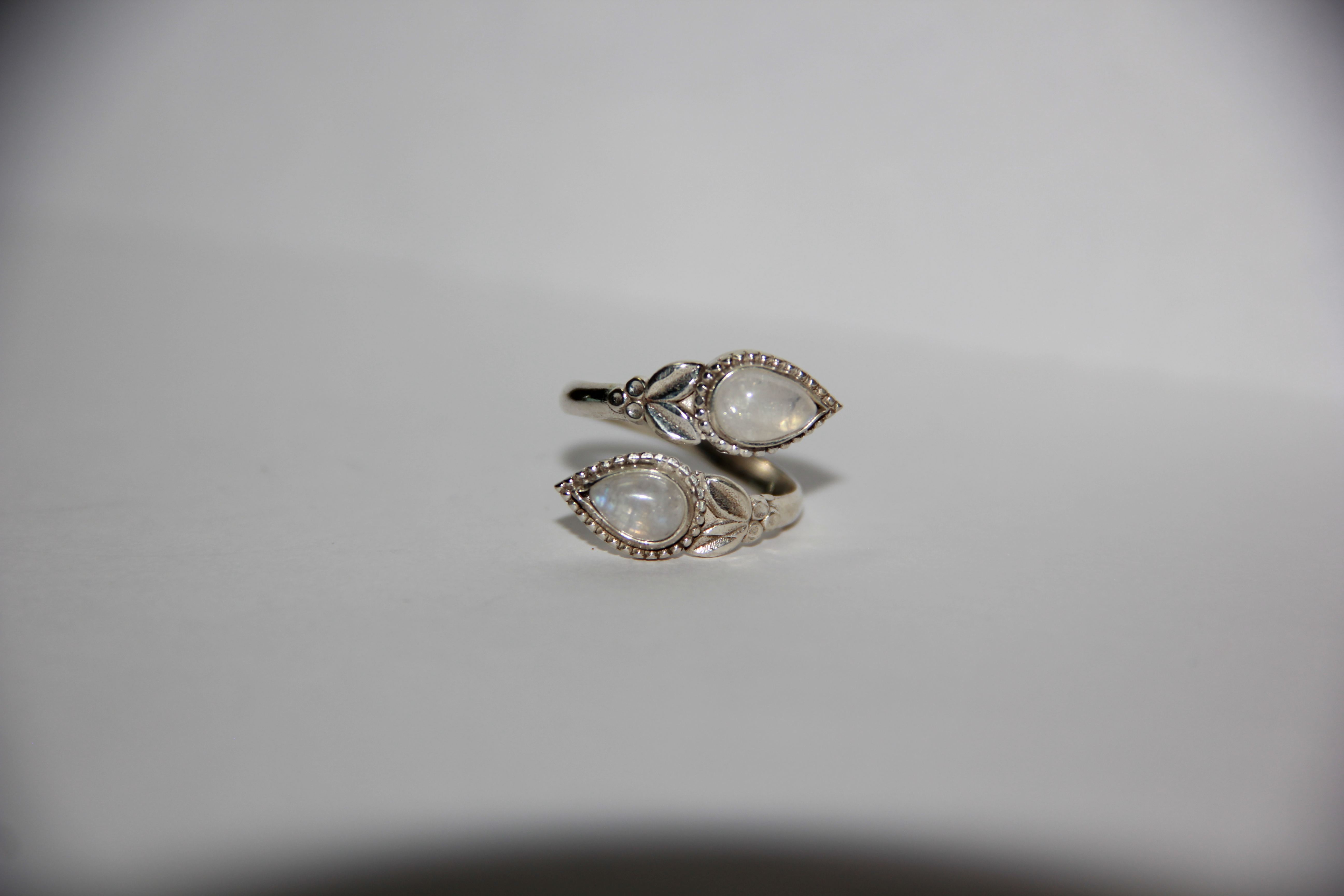 Anillo De Piedra De Luna Doble 