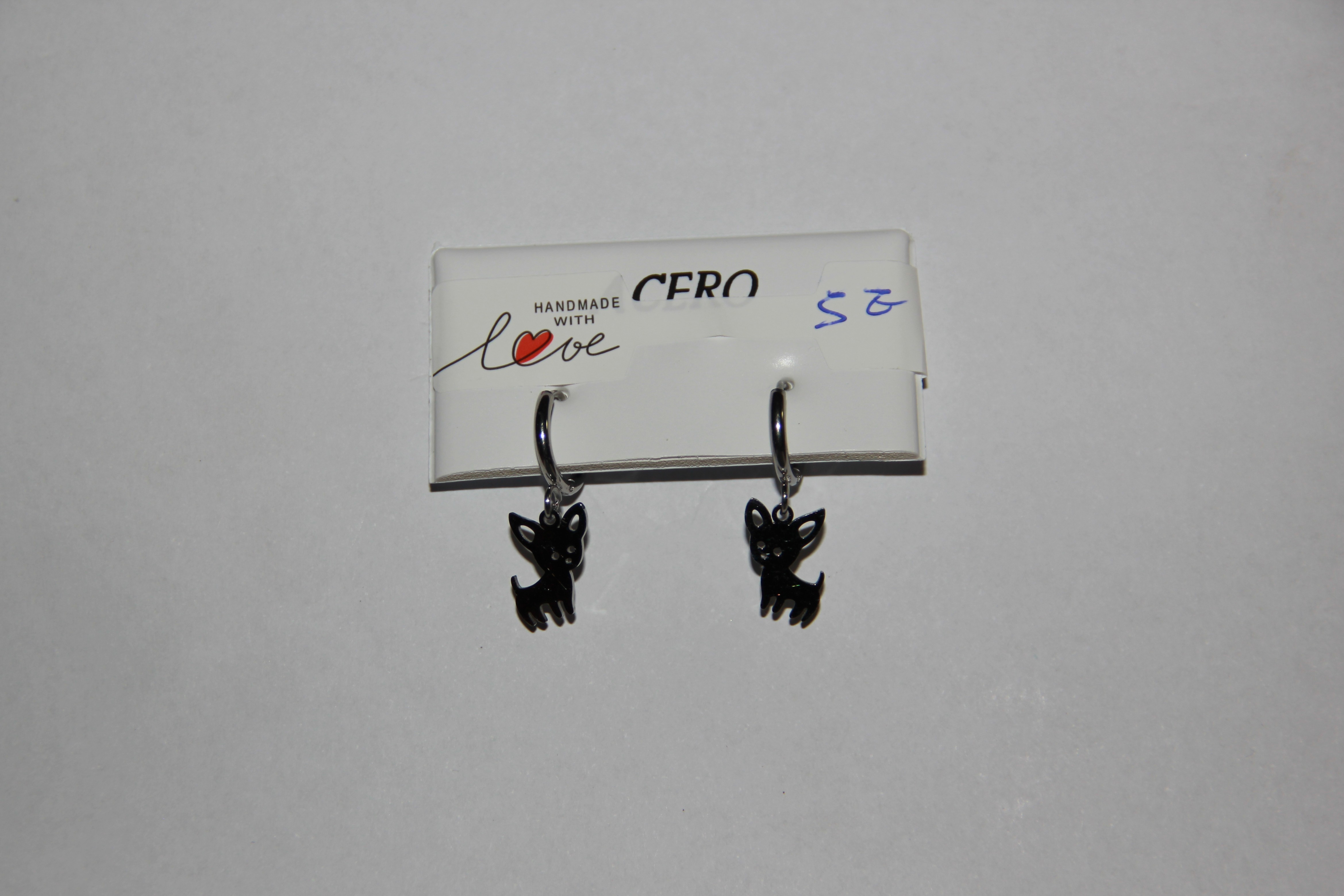 Pendientes De Perro Negro