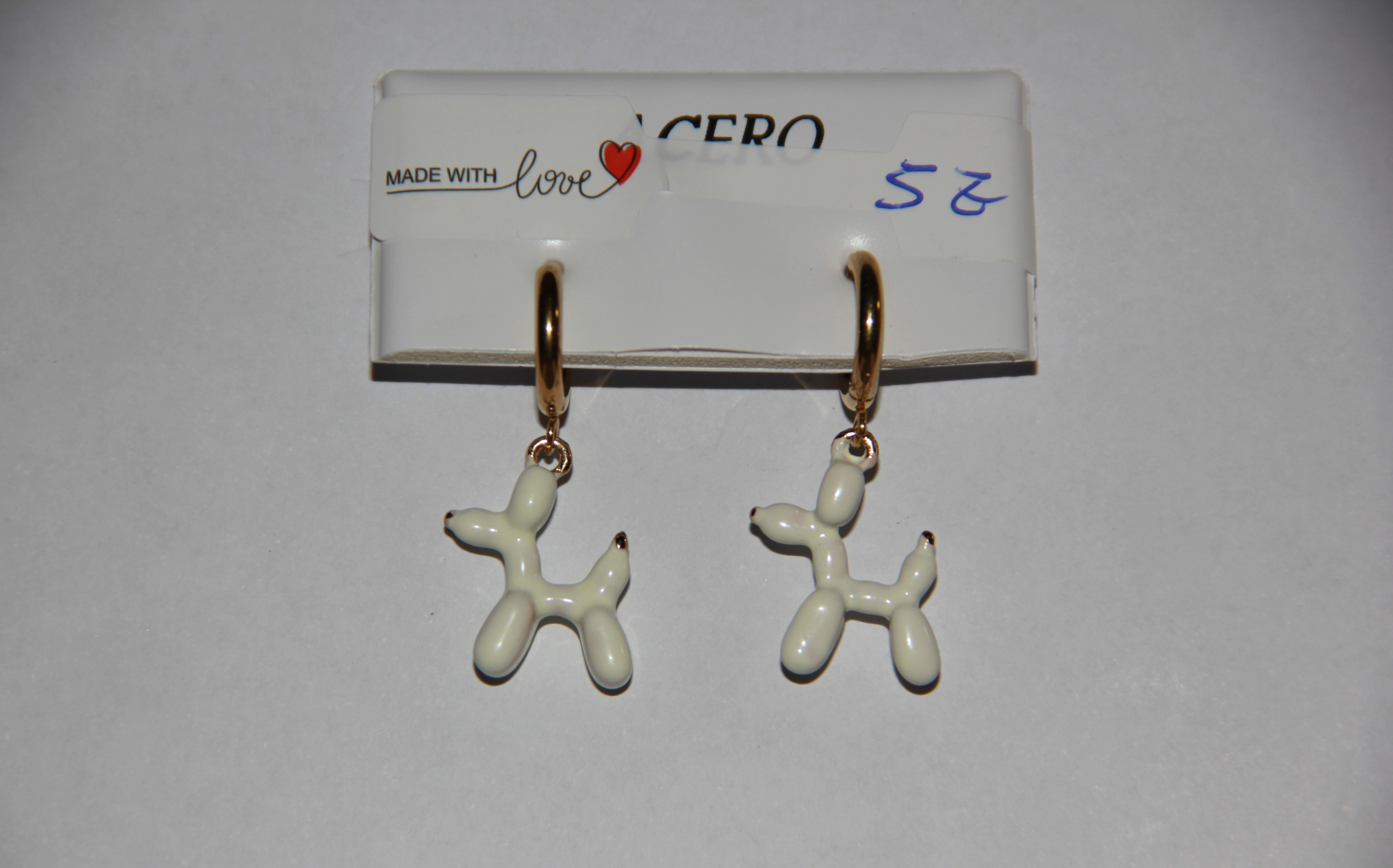 Pendientes De Perro Blanco