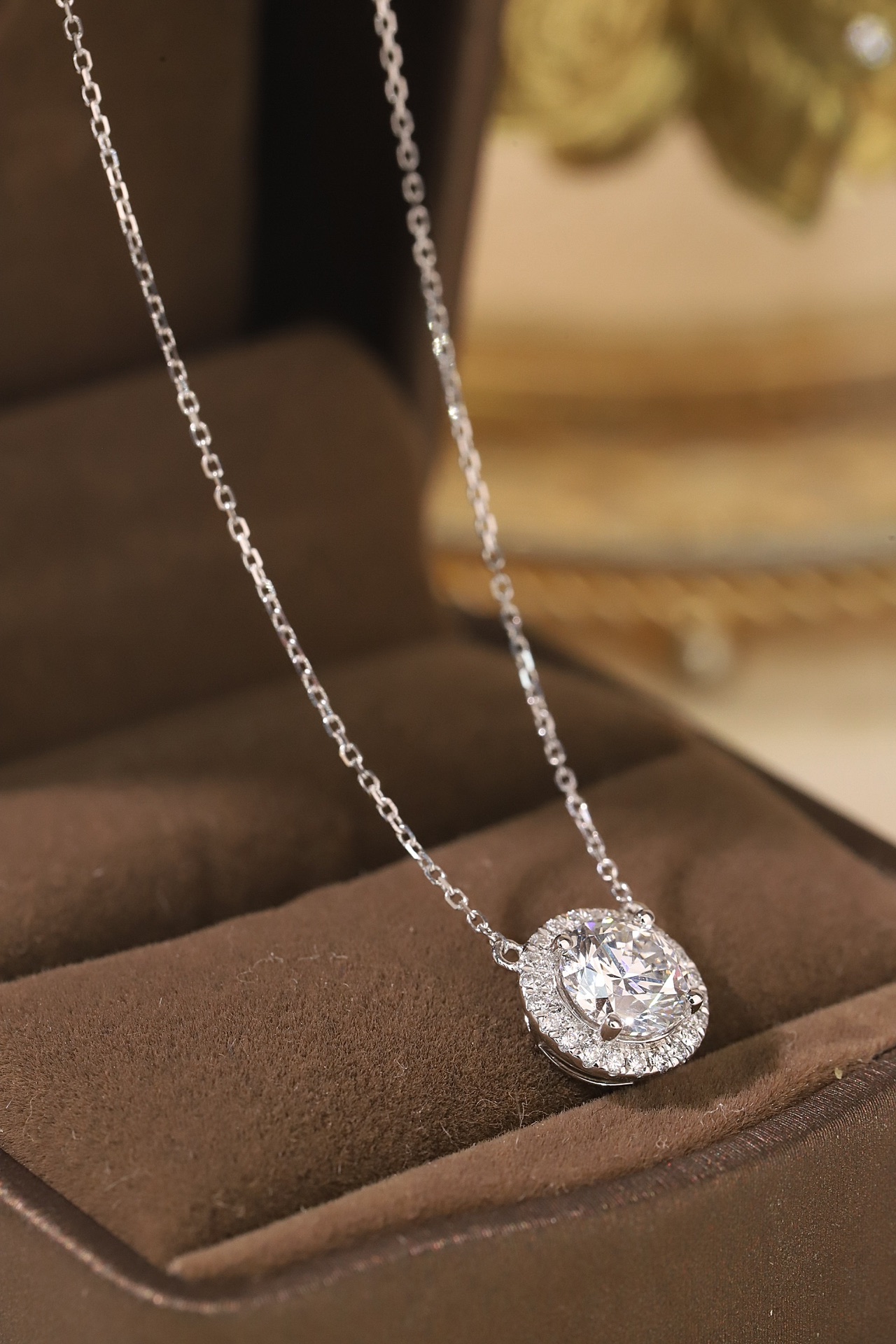 Radiant Halo · 1ct Lab Grown Diamond Pendant with 0.12ct Accent | Z-D-N5257-1 