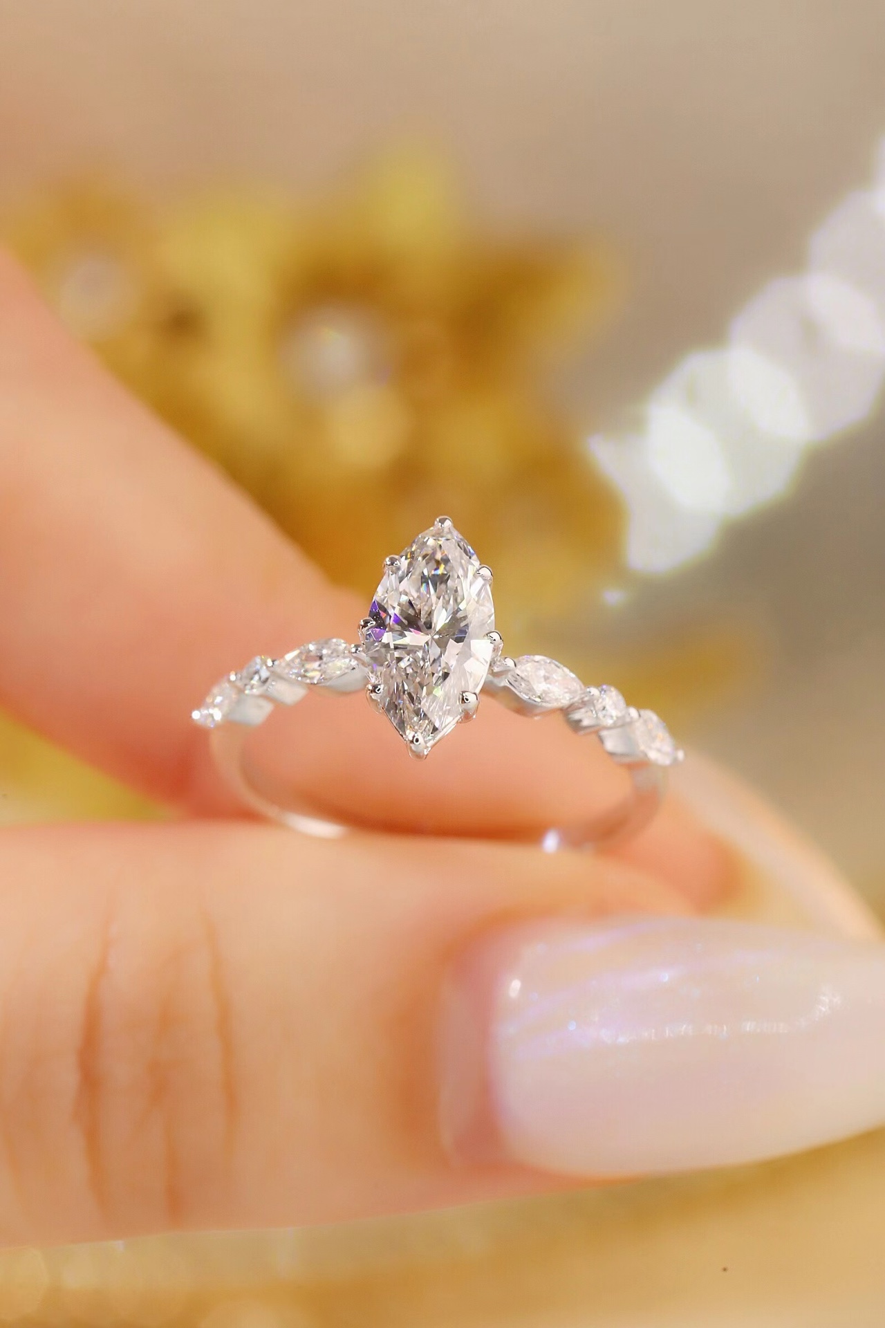 Marquise Sparkle · 1ct Lab Grown Marquise Cut Diamond Ring with Accent Stones | R-5278-1