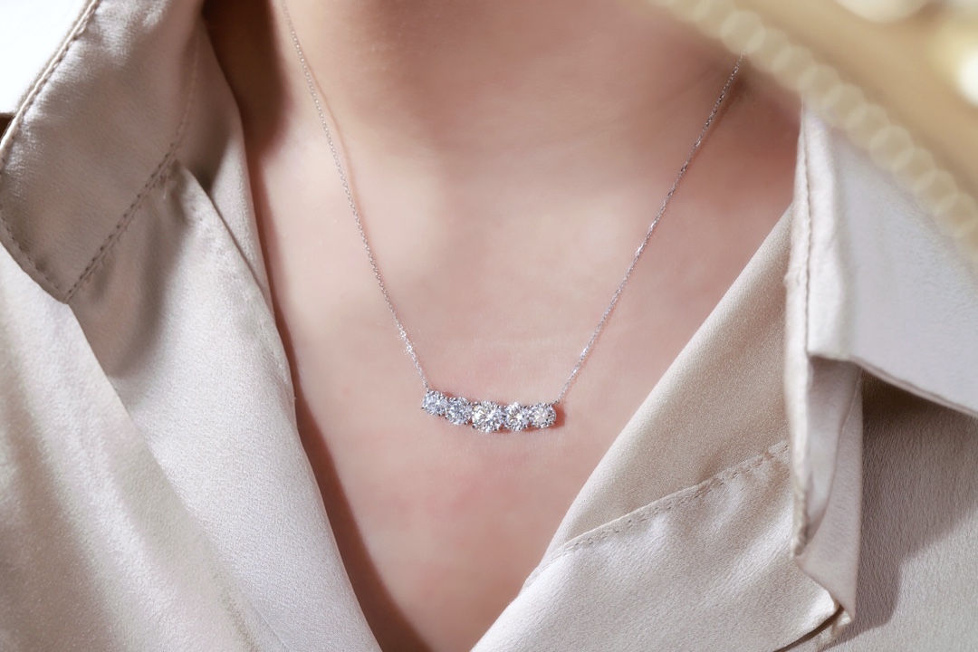 Smiling Radiance · 3.4ct Lab Grown Diamond Five-Stone Necklace | HL-N1733 