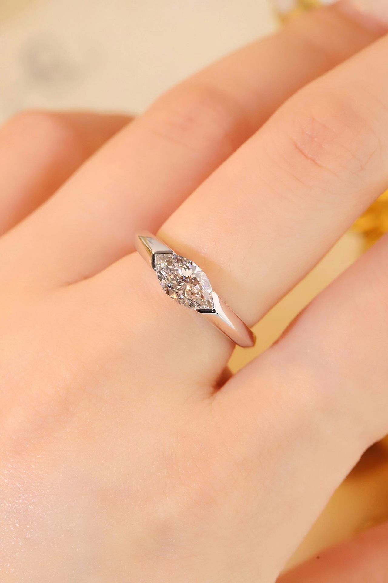 Marquise Grace · 1ct Lab Grown Diamond Bezel Corner Ring | D-R3533-2