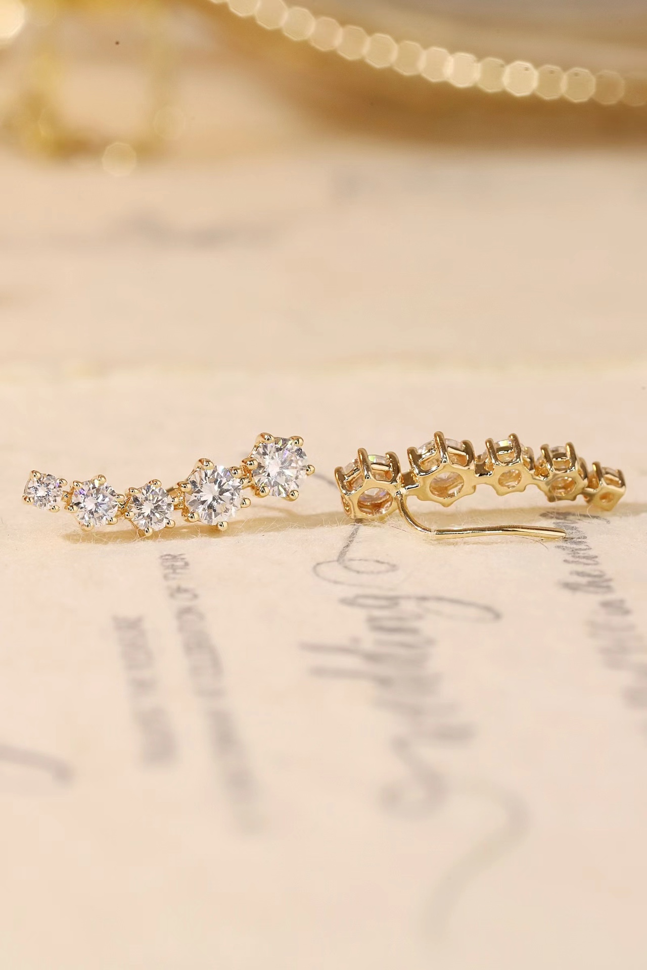 Smile Elegance · 1.8ct Lab Grown Diamond Gradient Stud Earrings | D-EL2386-1