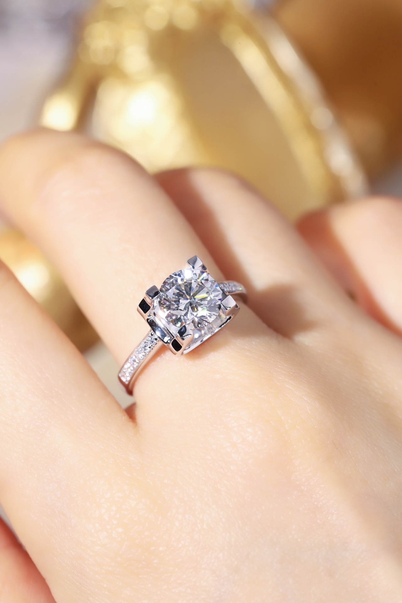 Signature Bull Head · 2ct Lab Grown Diamond Ring | Z-HL-R4685-4