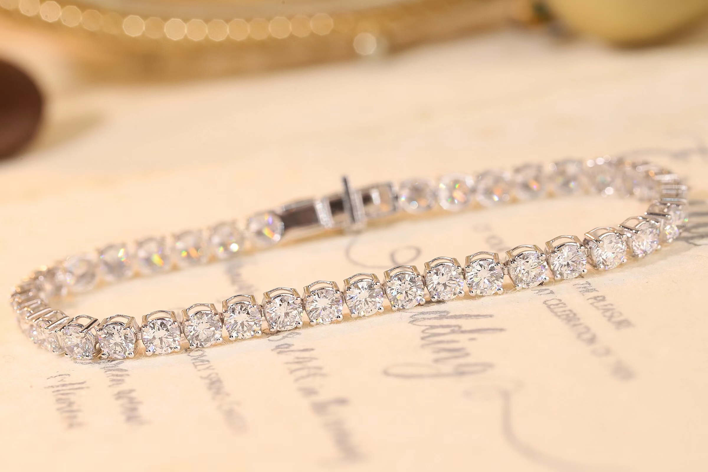 Elegant Diamond Tennis Bracelet 10k gold four-prong set lab-grown diamond 10 carat full circle diamond bracelet HL-B0980