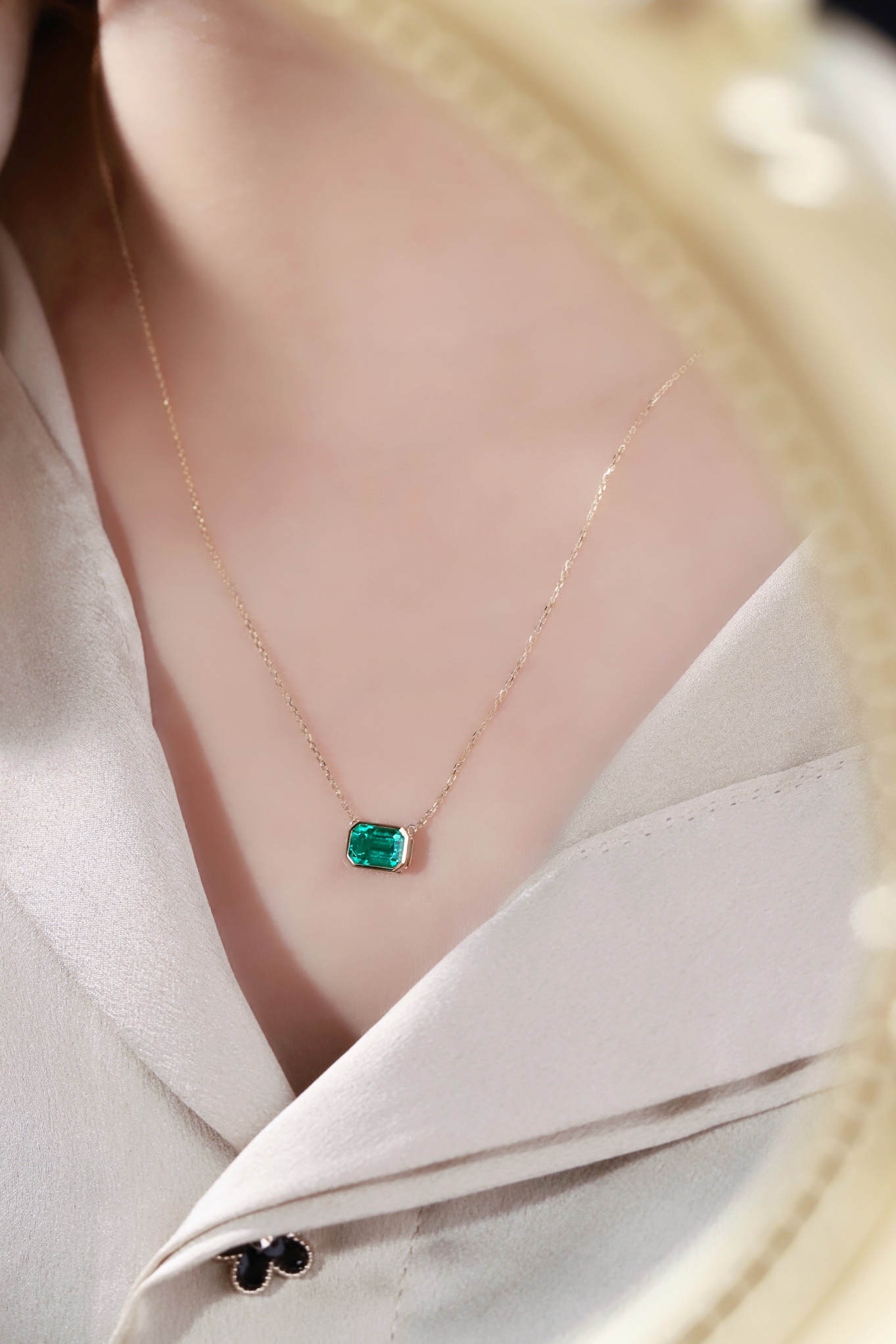 Pure Elegance · 1ct Emerald Cut Bezel Set Lab Grown Diamond Necklace | D-NE1774