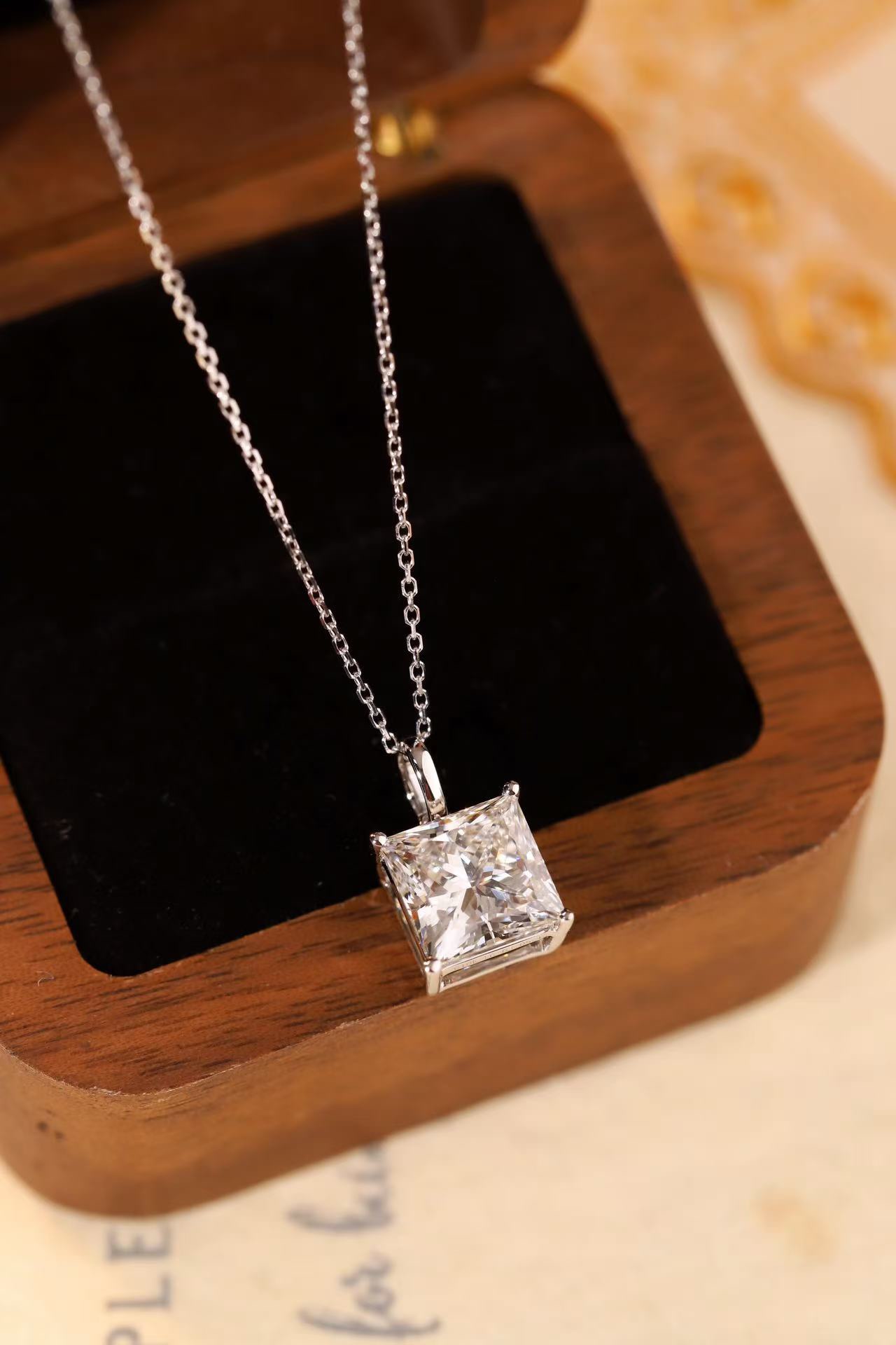 Timeless Sparkle · 3ct Princess Cut 4-Prong Lab Grown Diamond Necklace | Z-HL-P5250 
