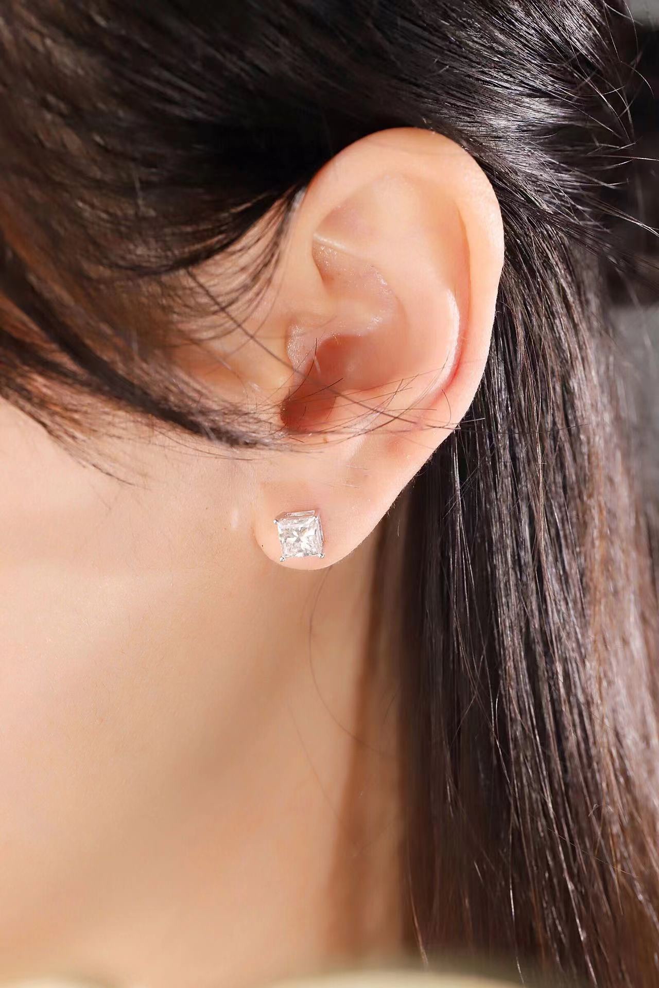 Timeless Sparkle · 2ct Princess Cut 4-Prong Lab Grown Diamond Earrings | Z-HL-E5250-1 