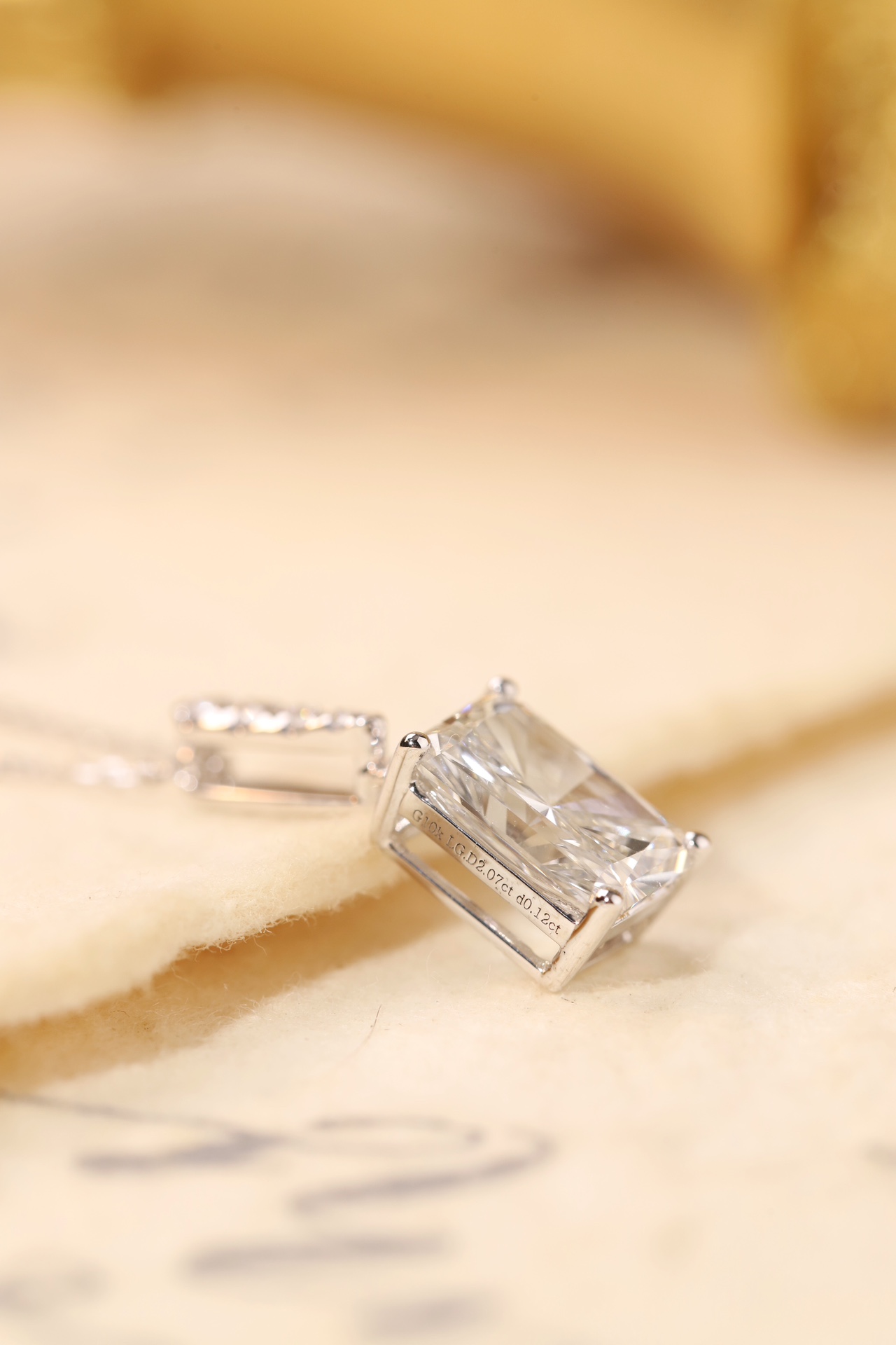 Radiant Grace · 2ct Lab Grown Diamond Pendant Necklace | Z-HL-P5242-1