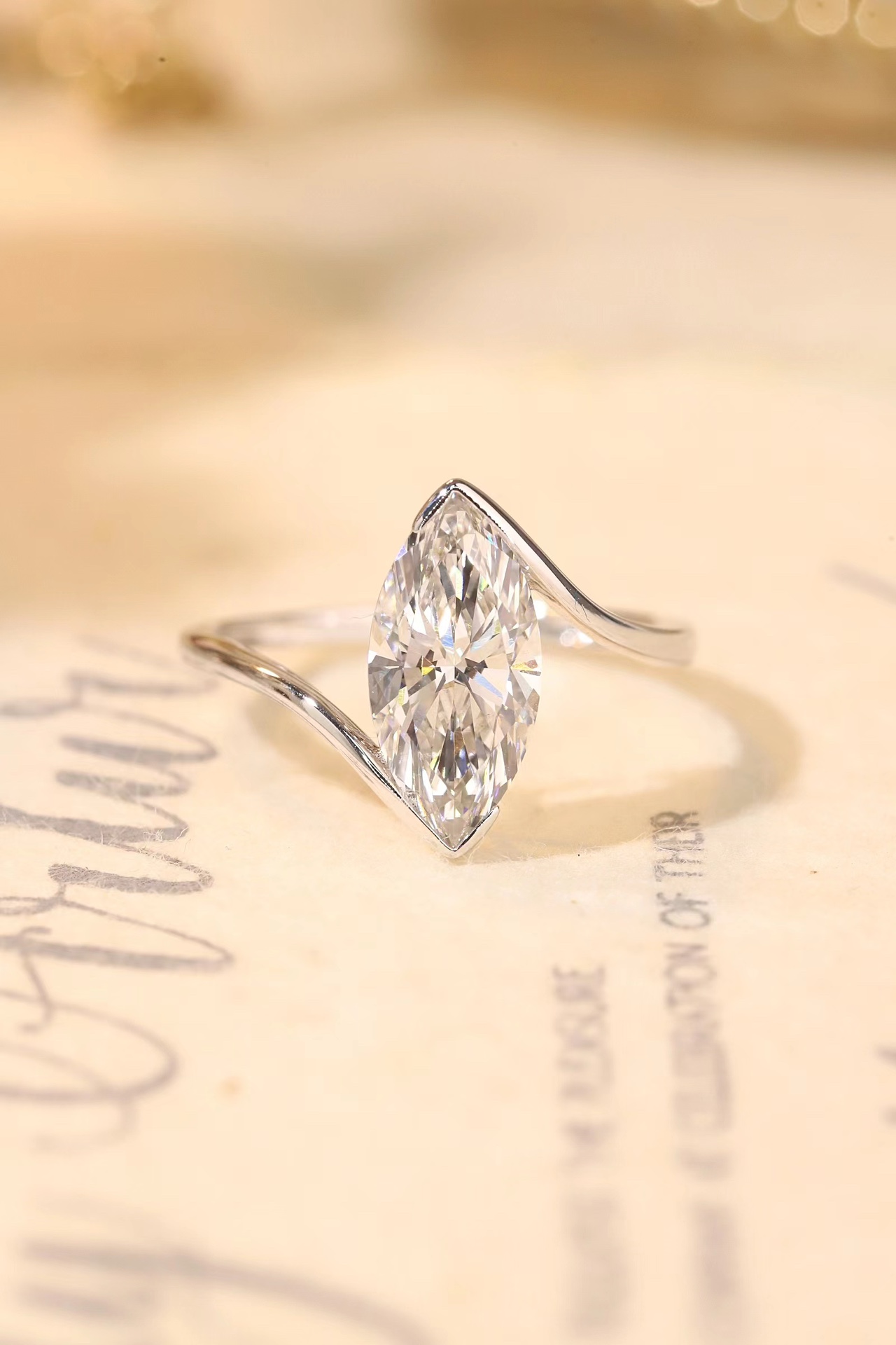 2ct Lab Grown Marquise Cut Diamond Bezel Corner Ring | Z-HL-R5258