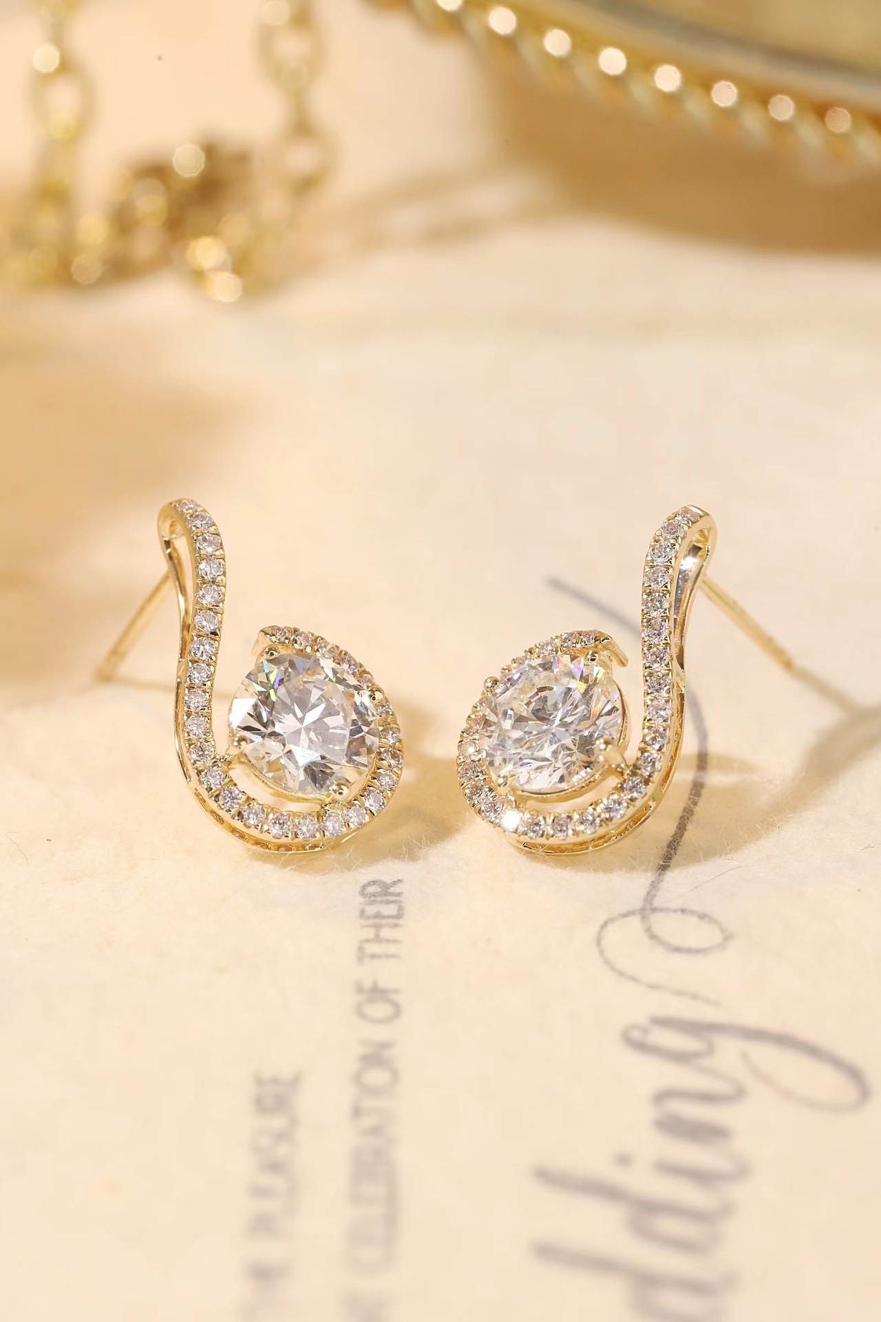 10K Gold Earrings | 1ct Lab Diamond with 0.15ctAccents(0.30ct Pair)Code: Z-HL-E5649-1