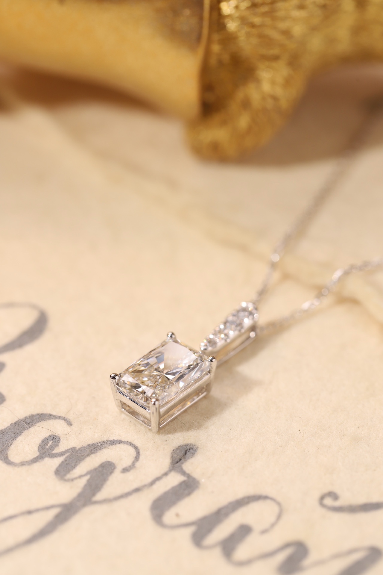Radiant Grace · 2ct Lab Grown Diamond Pendant Necklace | Z-HL-P5242-1