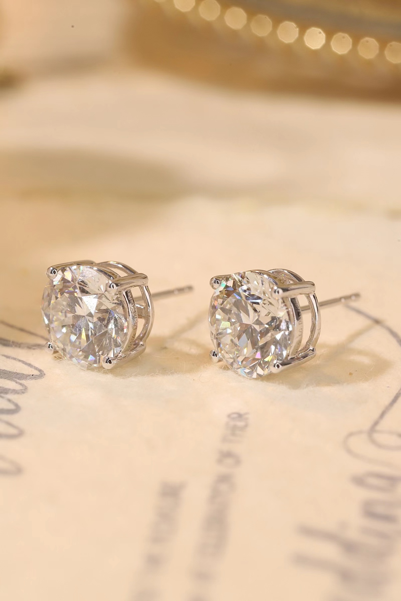 Big Sparkle! 10K Four-Prong Lab Diamond | 3ct Single / 6ct Pair | Hot Deal Z-D-E4909-3