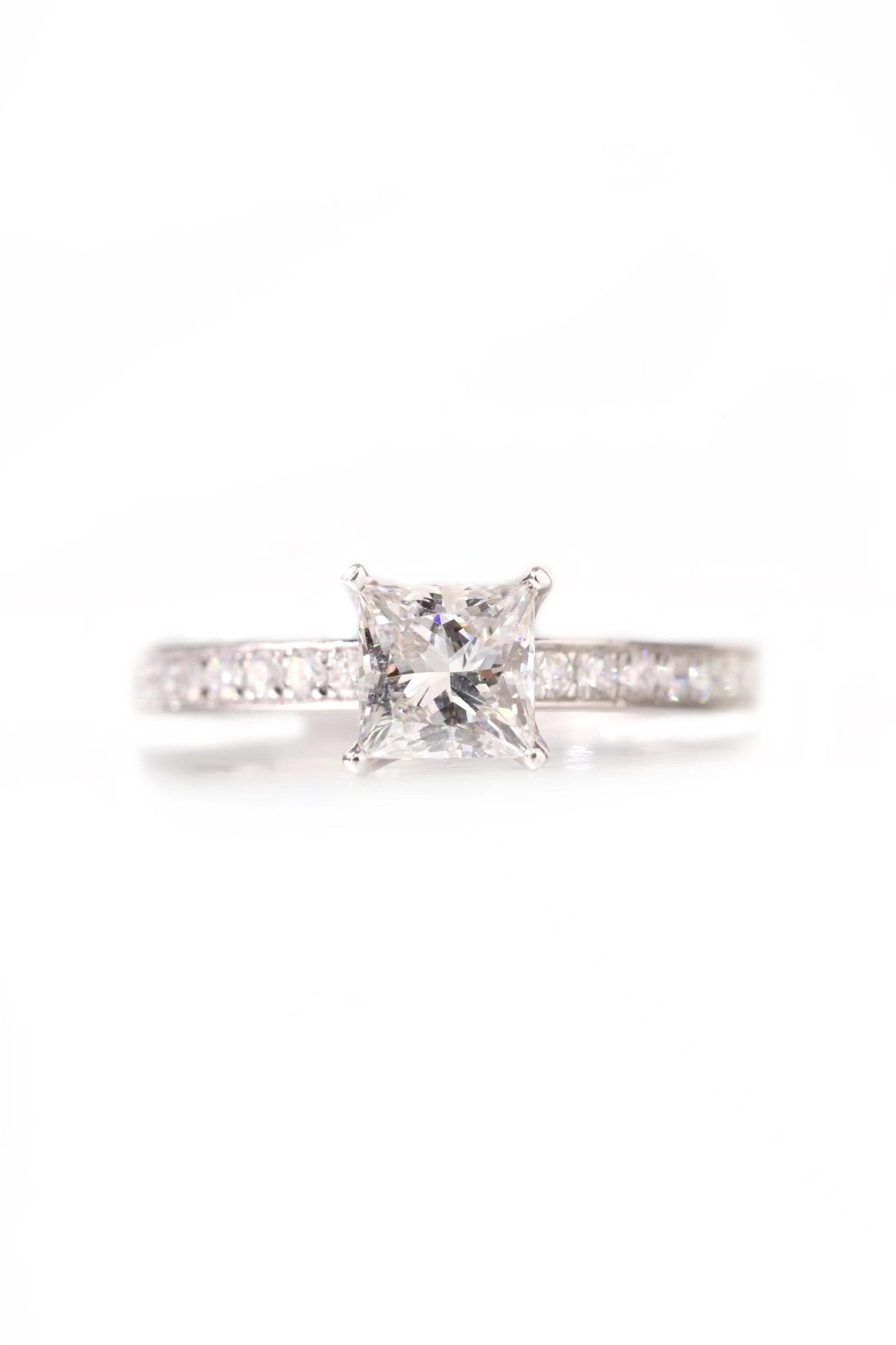Princess Elegance · 1ct Lab Grown Princess Cut Diamond Ring with Accent Stones | (D-R4869-1)