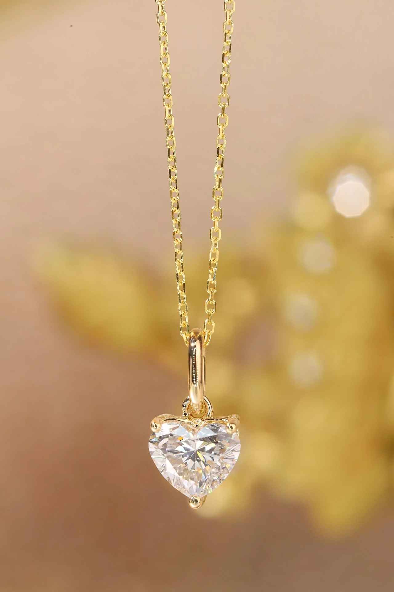 Heart of Love · 1ct Lab Grown Heart Cut Diamond 3-Prong Necklace | Z-D-P4994