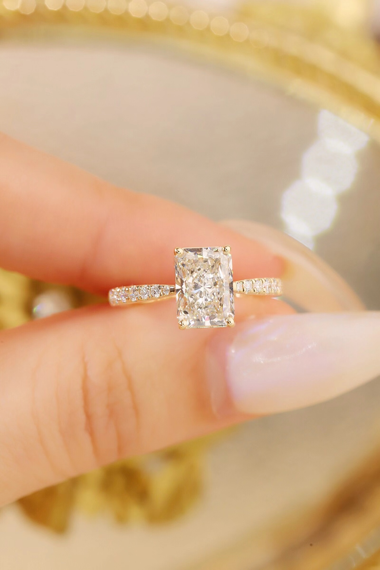 Timeless Radiance · 2ct Lab Grown Radiant Cut Diamond Ring with Accents | Z-HL-R5242-1