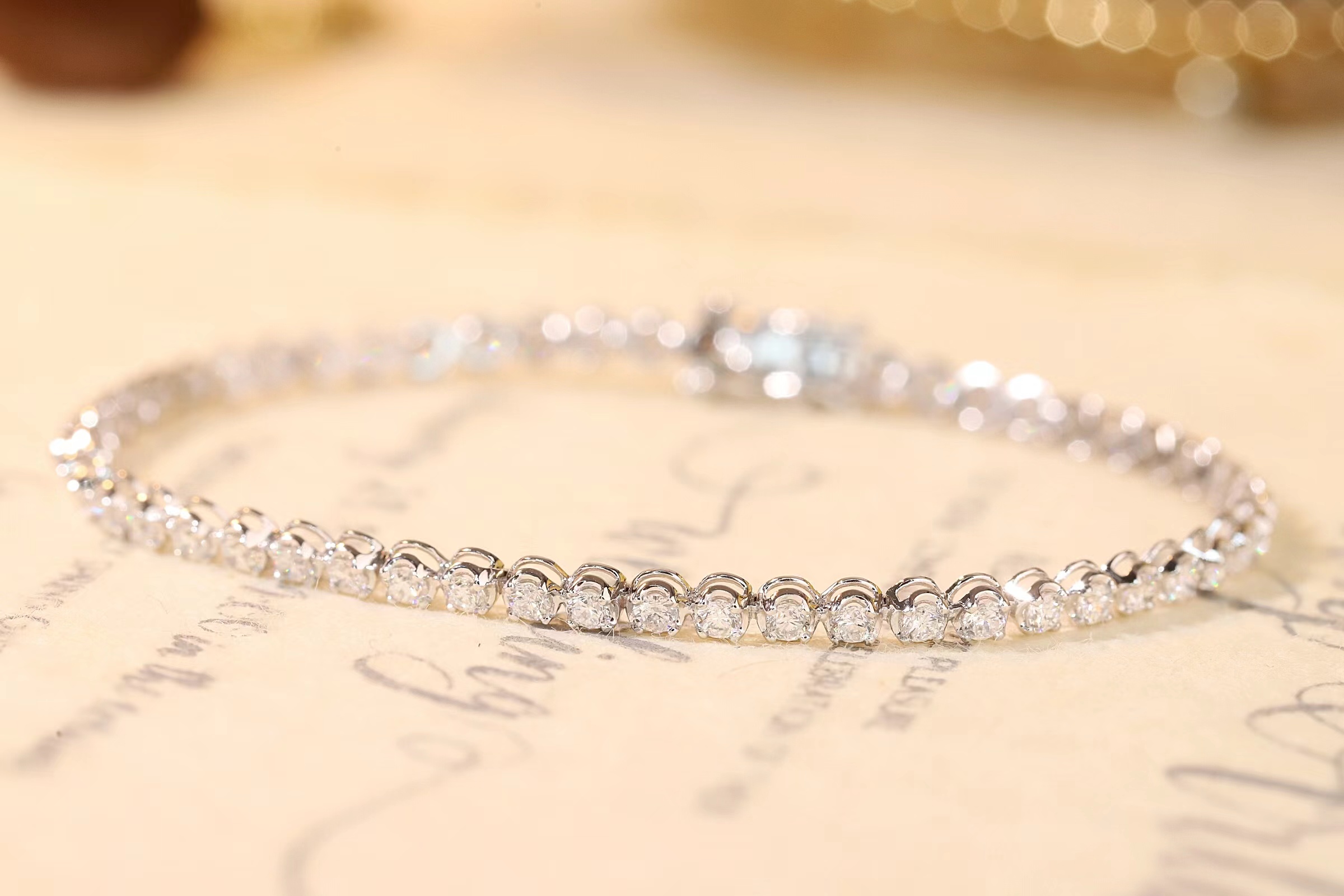 Shine of Simplicity · 2ct Four-Prong Lab Grown Diamond Tennis Bracele B0048-1