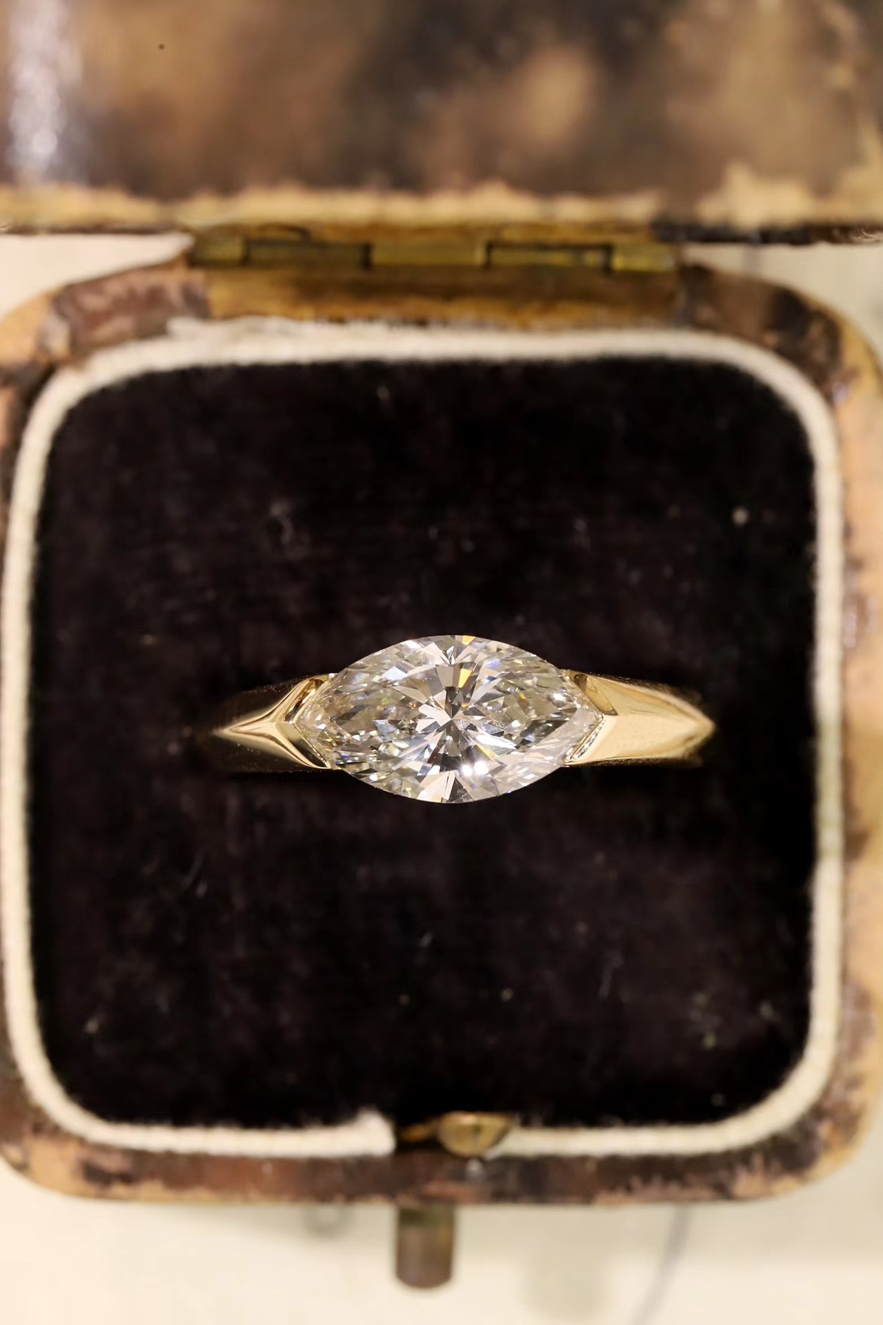 Marquise Grace · 2ct Lab Grown Marquise Cut Diamond Bezel Corner Ring | D-R3533-3