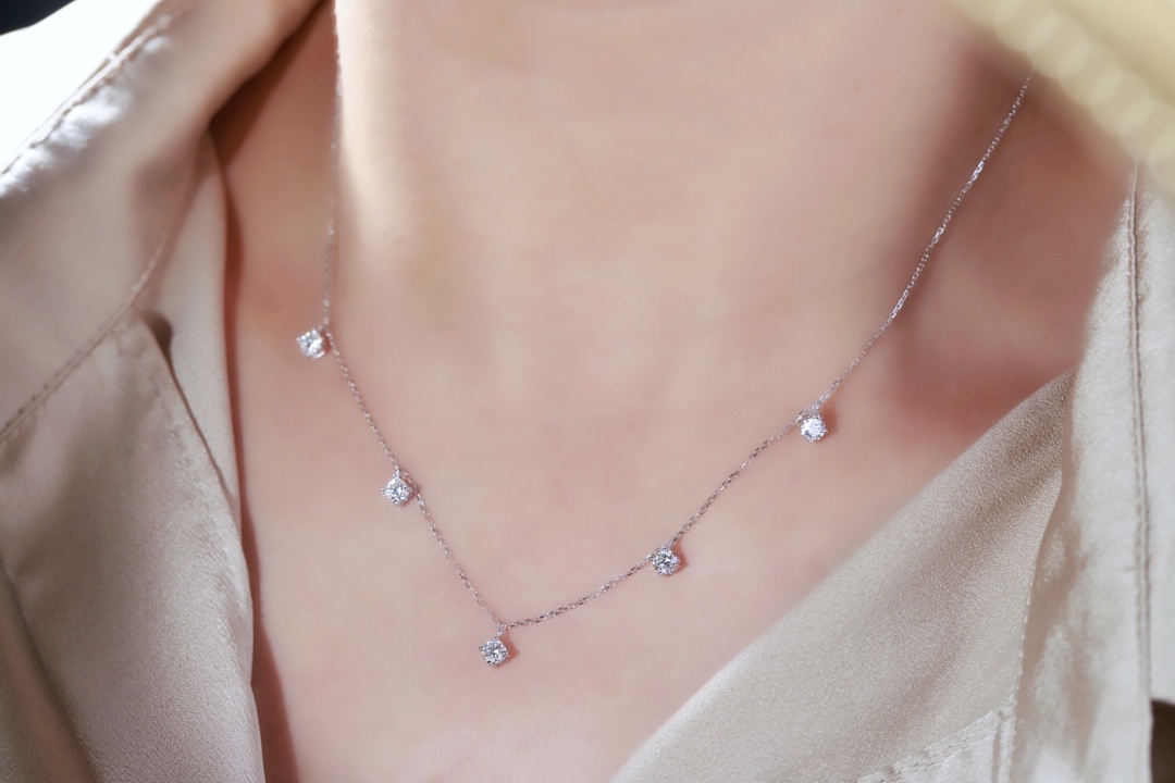 Elegant Sparkle · 1ct Five-Stone Lab Grown Diamond Necklace | HL-N1721