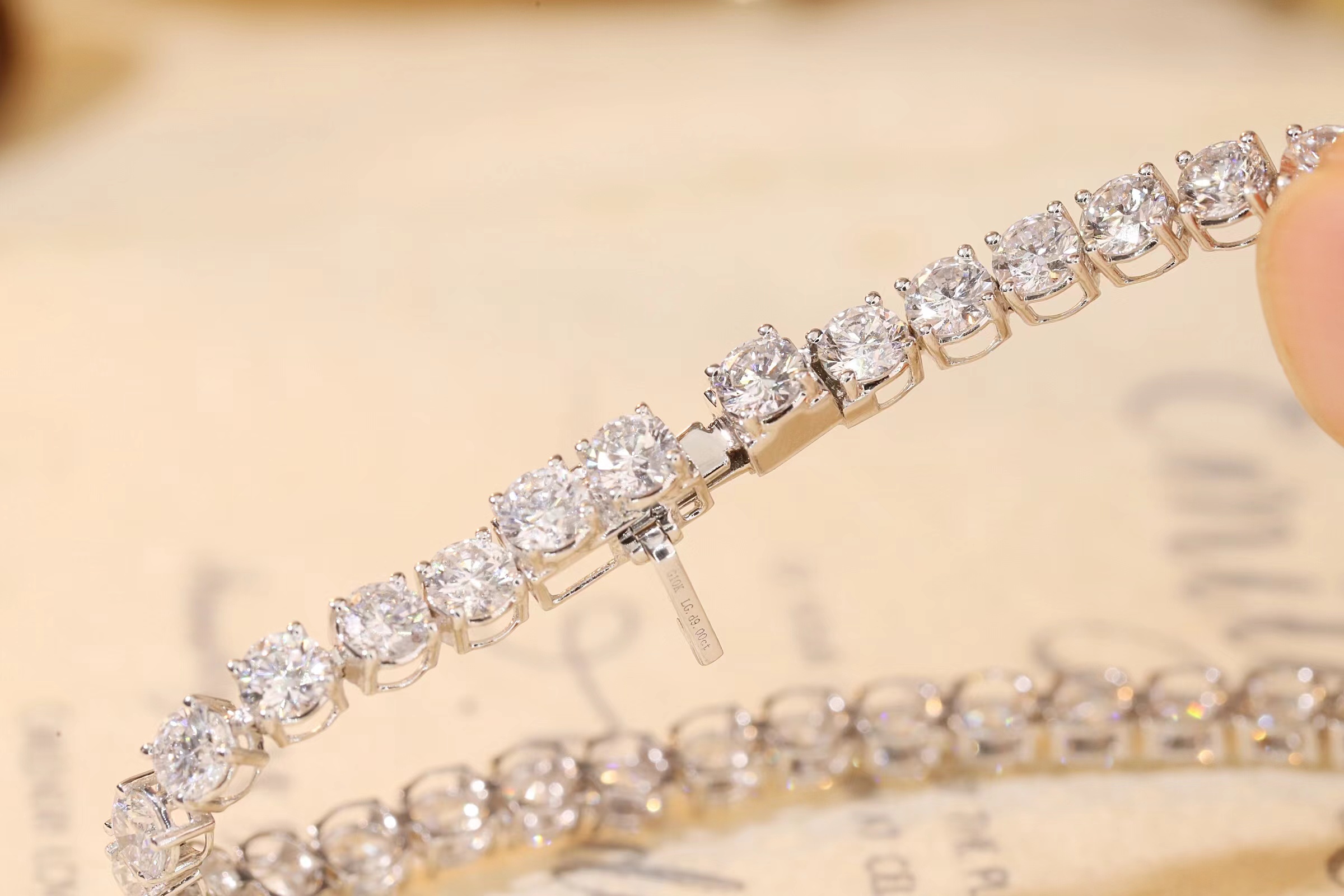 Elegant Diamond Tennis Bracelet 10k gold four-prong set lab-grown diamond 10 carat full circle diamond bracelet HL-B0980