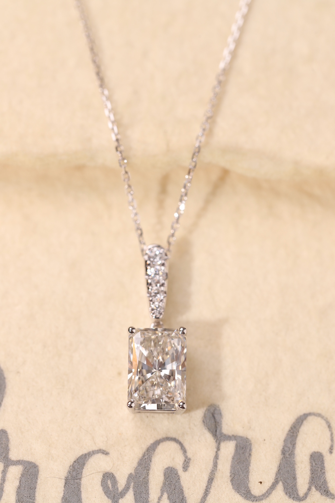 Radiant Grace · 2ct Lab Grown Diamond Pendant Necklace | Z-HL-P5242-1