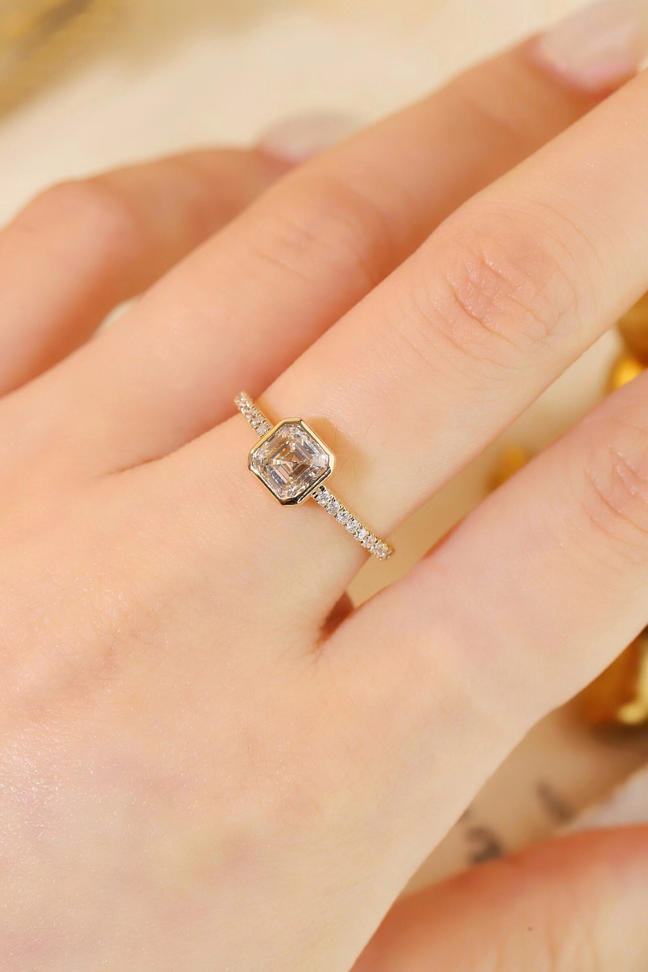  1ct Asscher Cut Lab Grown Diamond Ring with Pavé Band | Z-HL-R5264-1