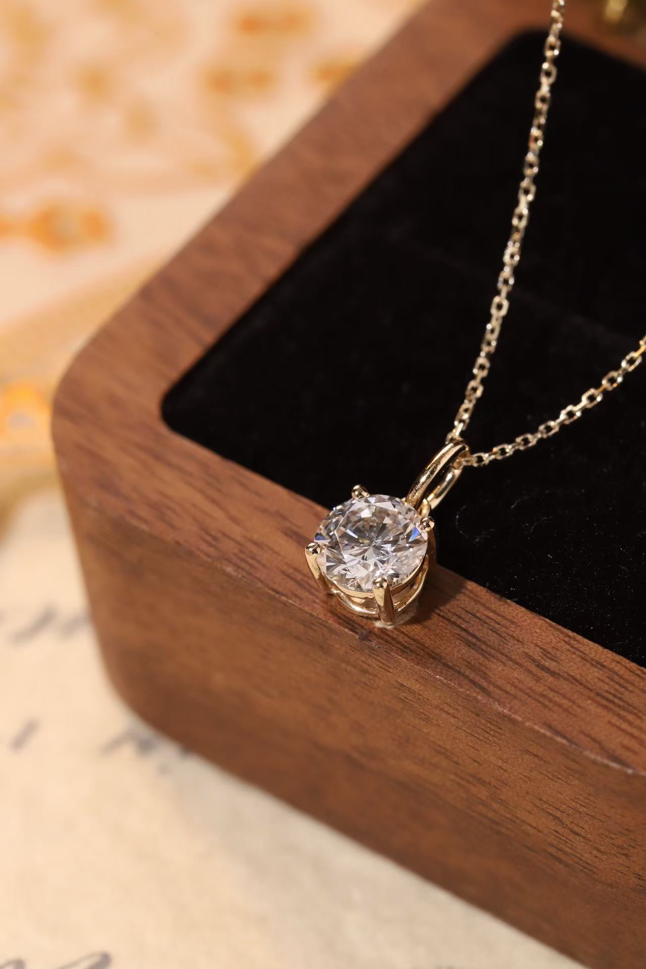 Pure Brilliance · 1ct Round Cut Lab Grown Diamond Necklace | Z-D-P4909
