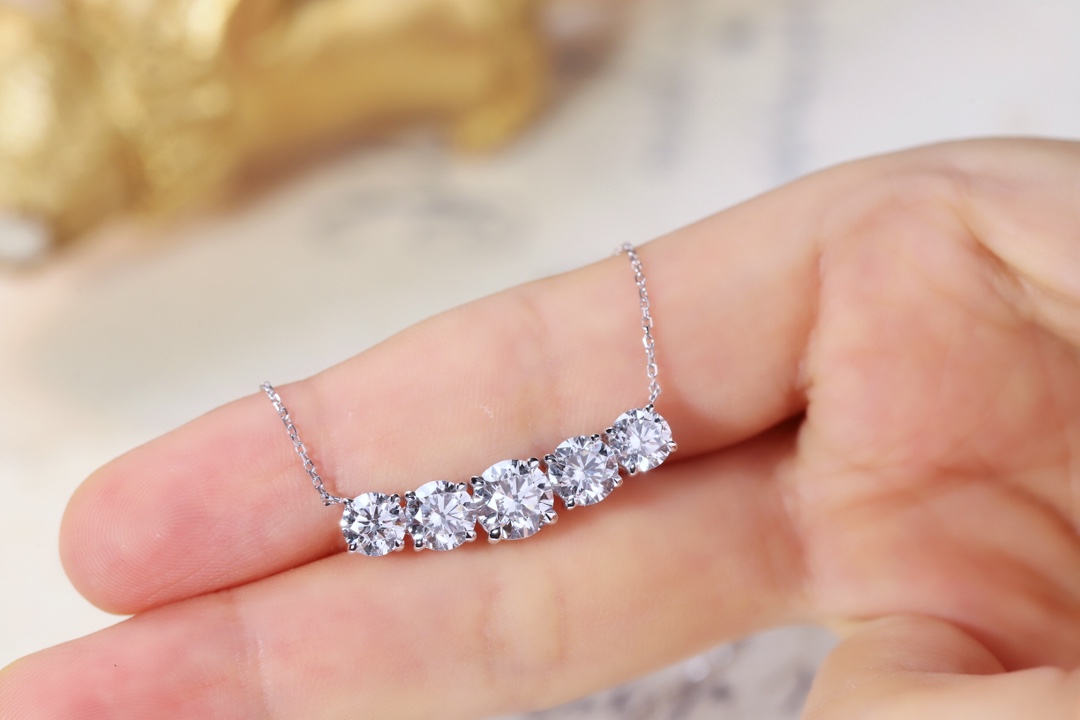Smiling Radiance · 3.4ct Lab Grown Diamond Five-Stone Necklace | HL-N1733 