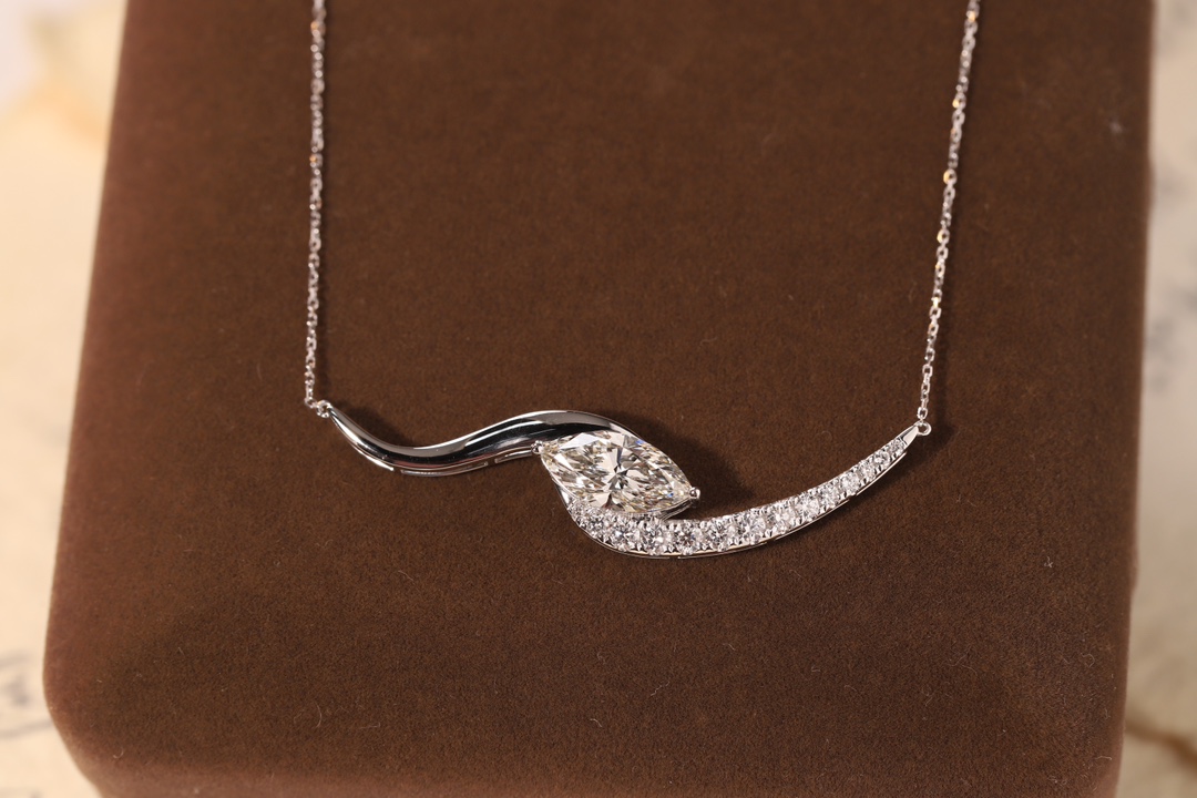 Timeless Glow · 2ct Marquise Cut Diamond Necklace with 0.55ct Side Stones | HL-N1746 -2