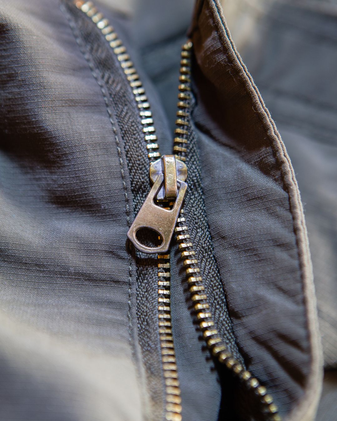 Jacket Zip Repair/ Replacement 外套拉鍊修理/更換