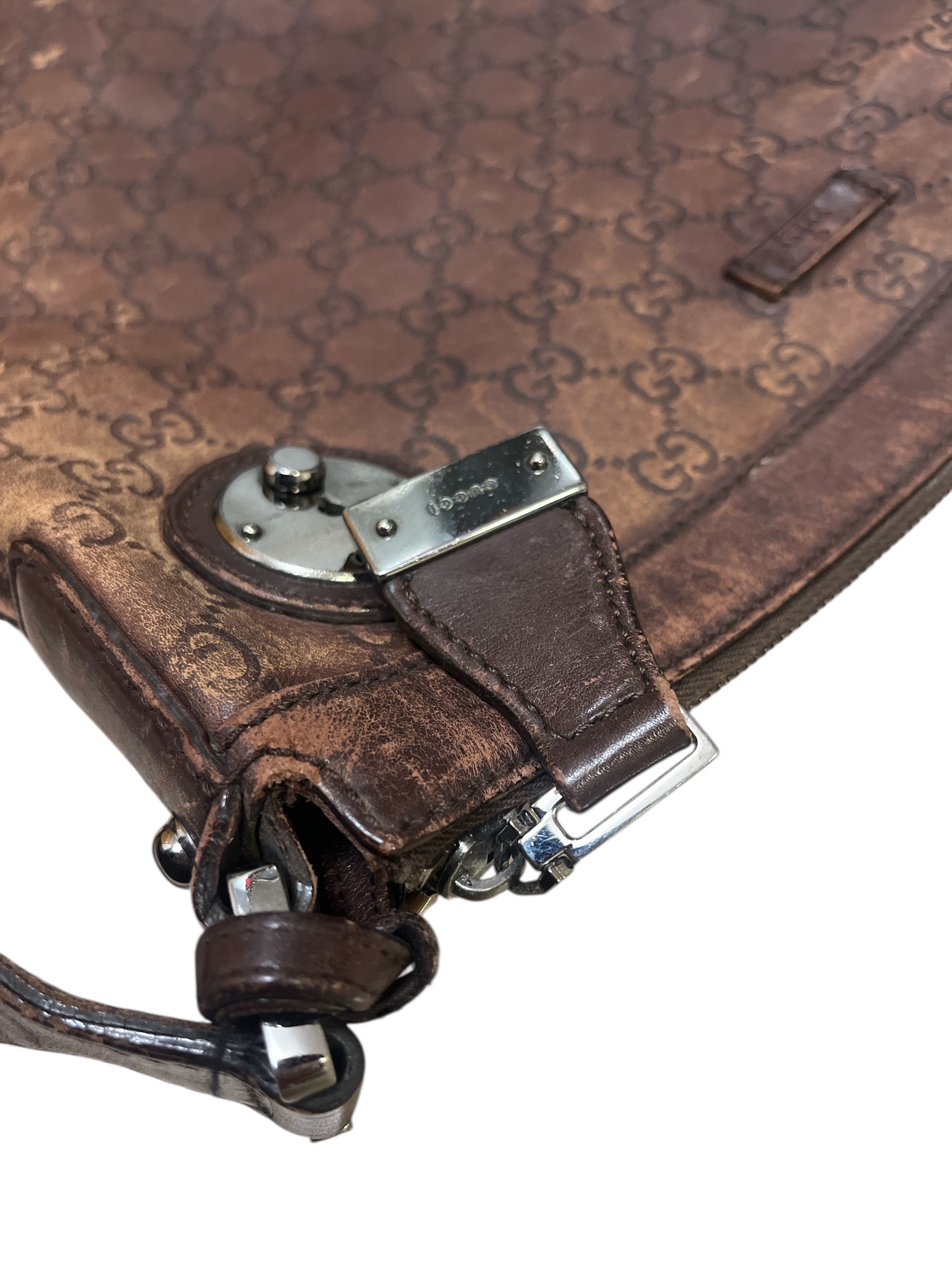 Gucci Leather Bag Zip Head Repair