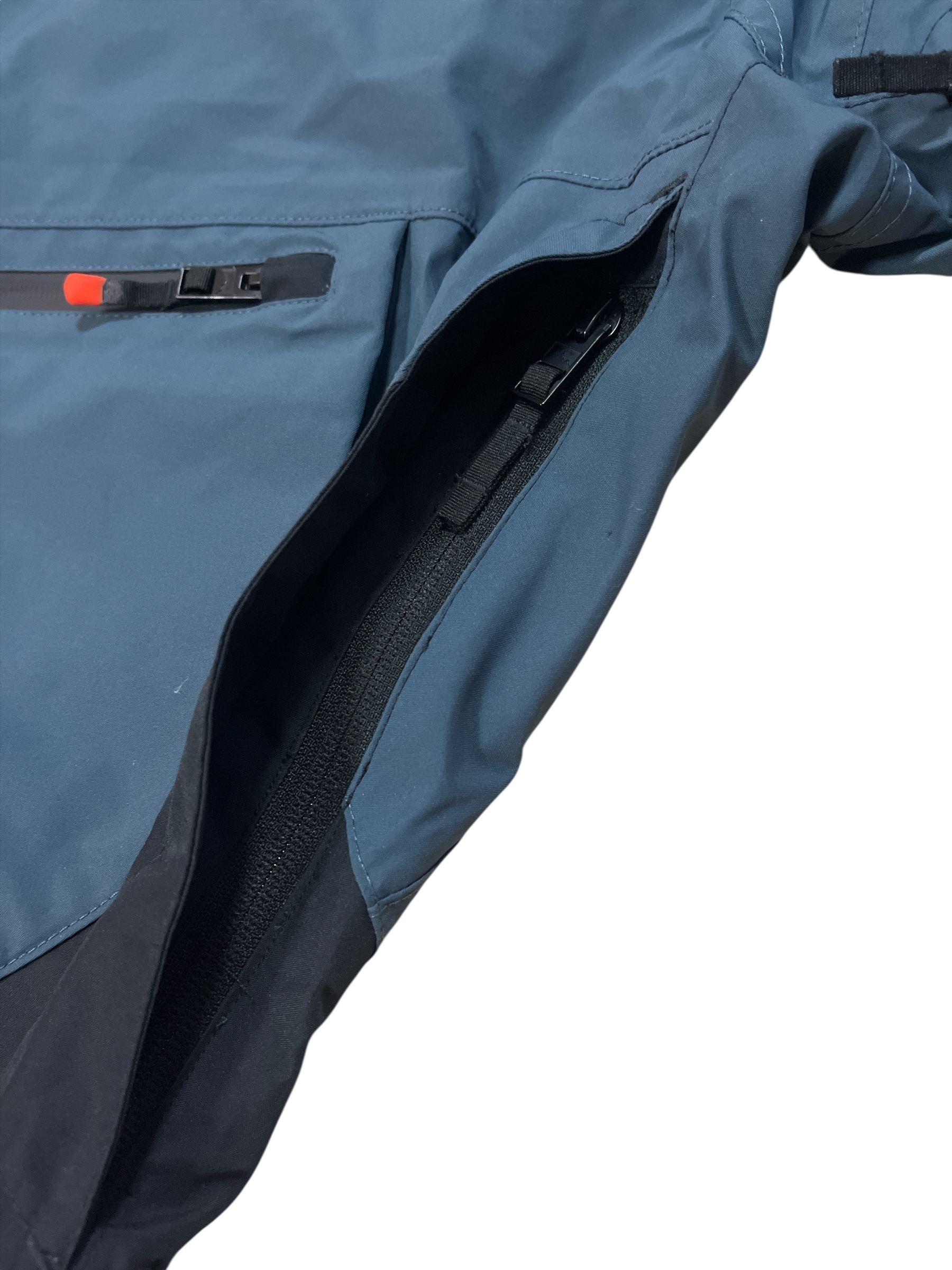 Ski Pants External Thigh Zips Restoration 滑雪褲外側大腿拉鏈修復