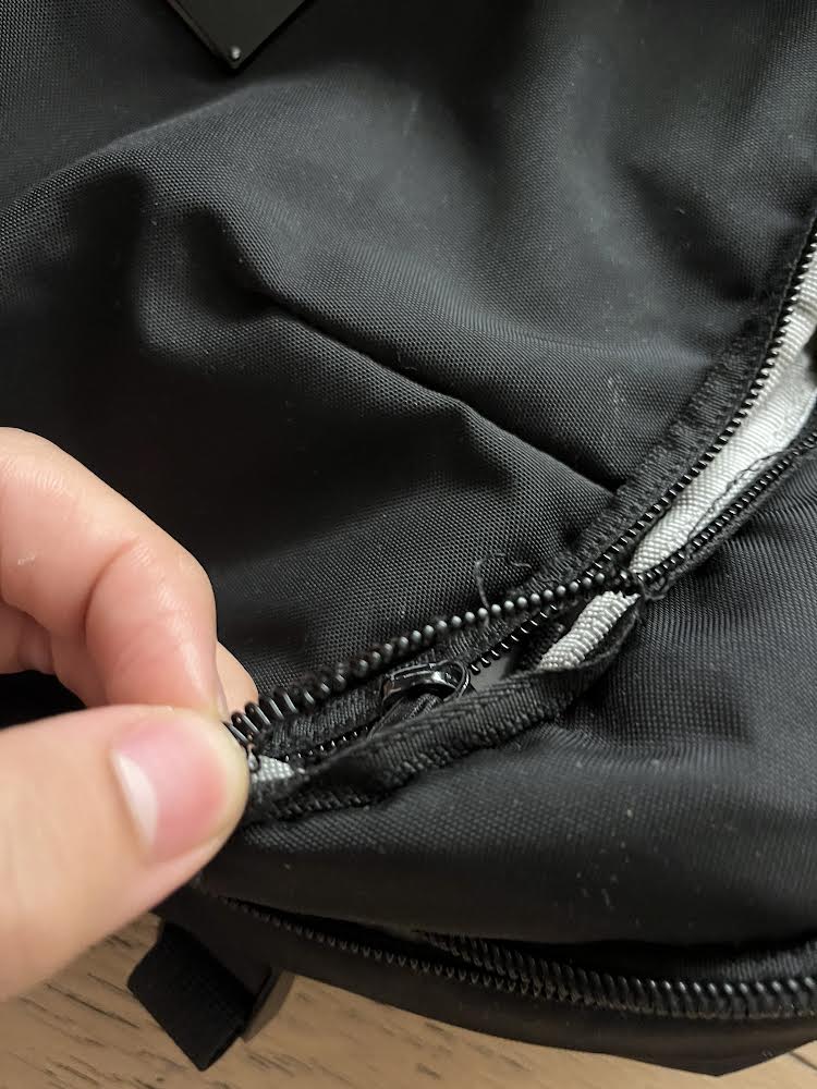 背囊拉鍊修理 Backpack Zip Repair
