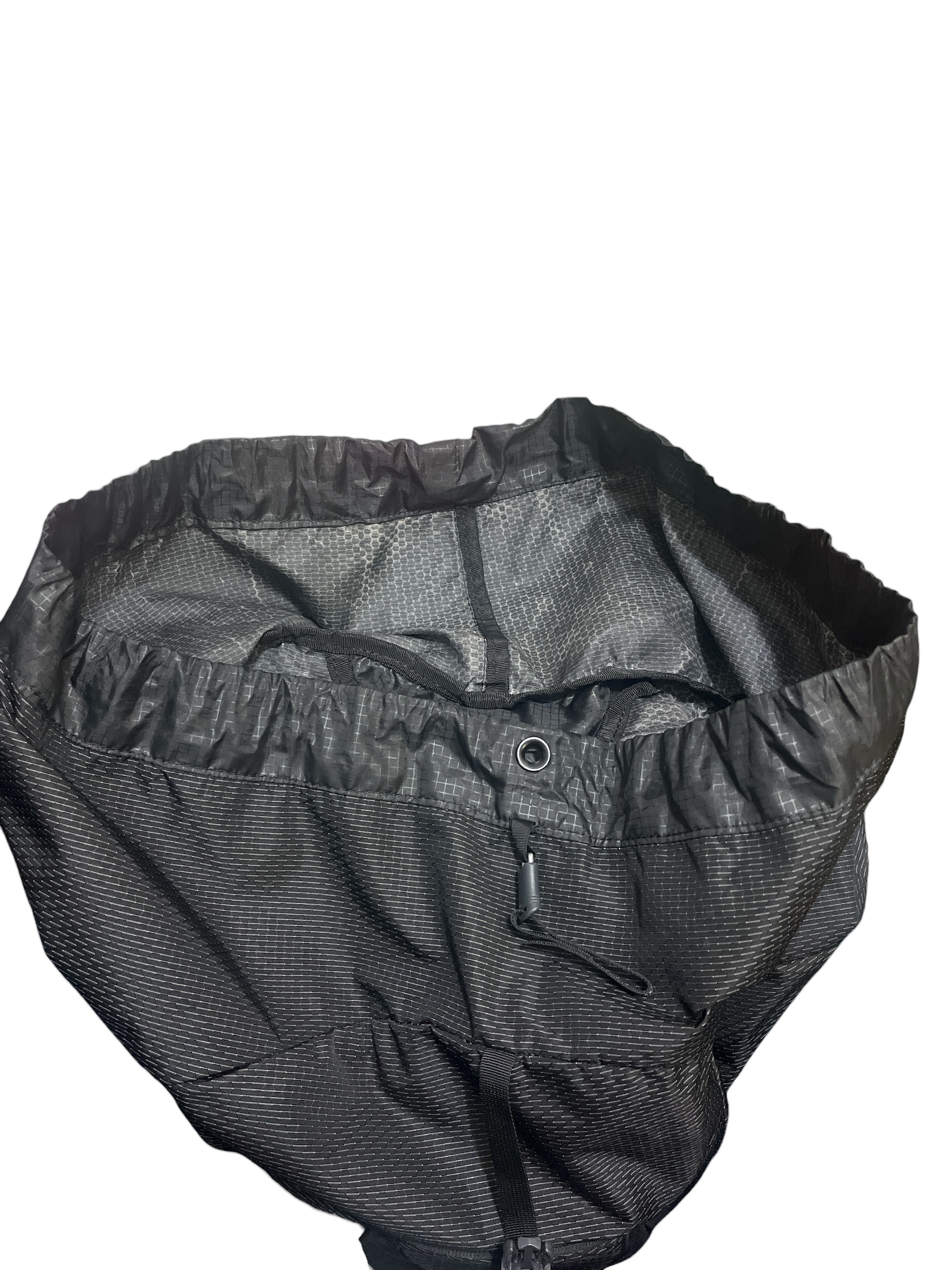 Backpack Drawstring Repair 背囊索繩修理