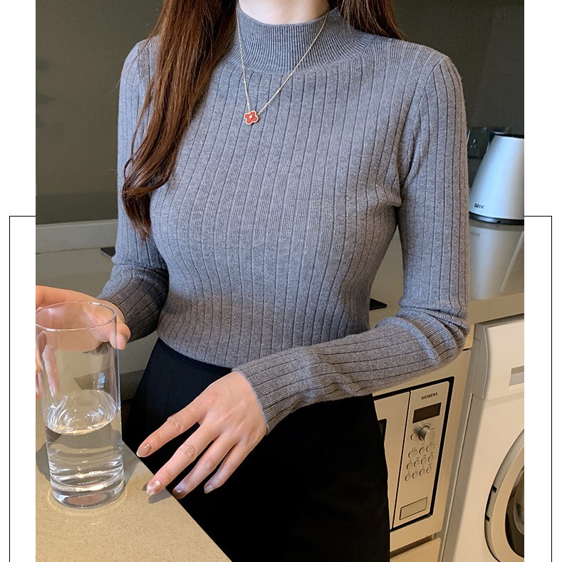 Women’s Ribbed Knit Sweater