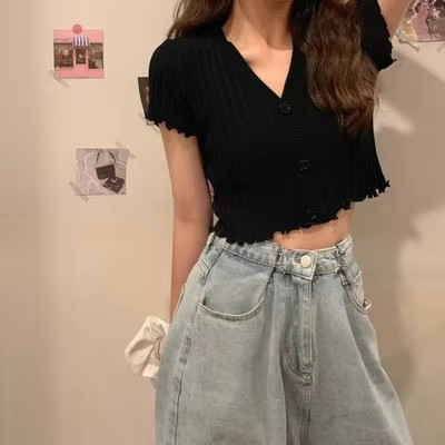 Black Ribbed Buttoned Crop Top