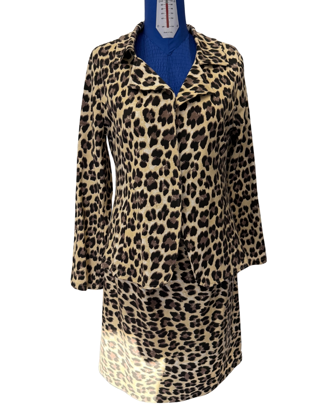 Completo giacca e gonna leopardate, completamente realizzate a mano