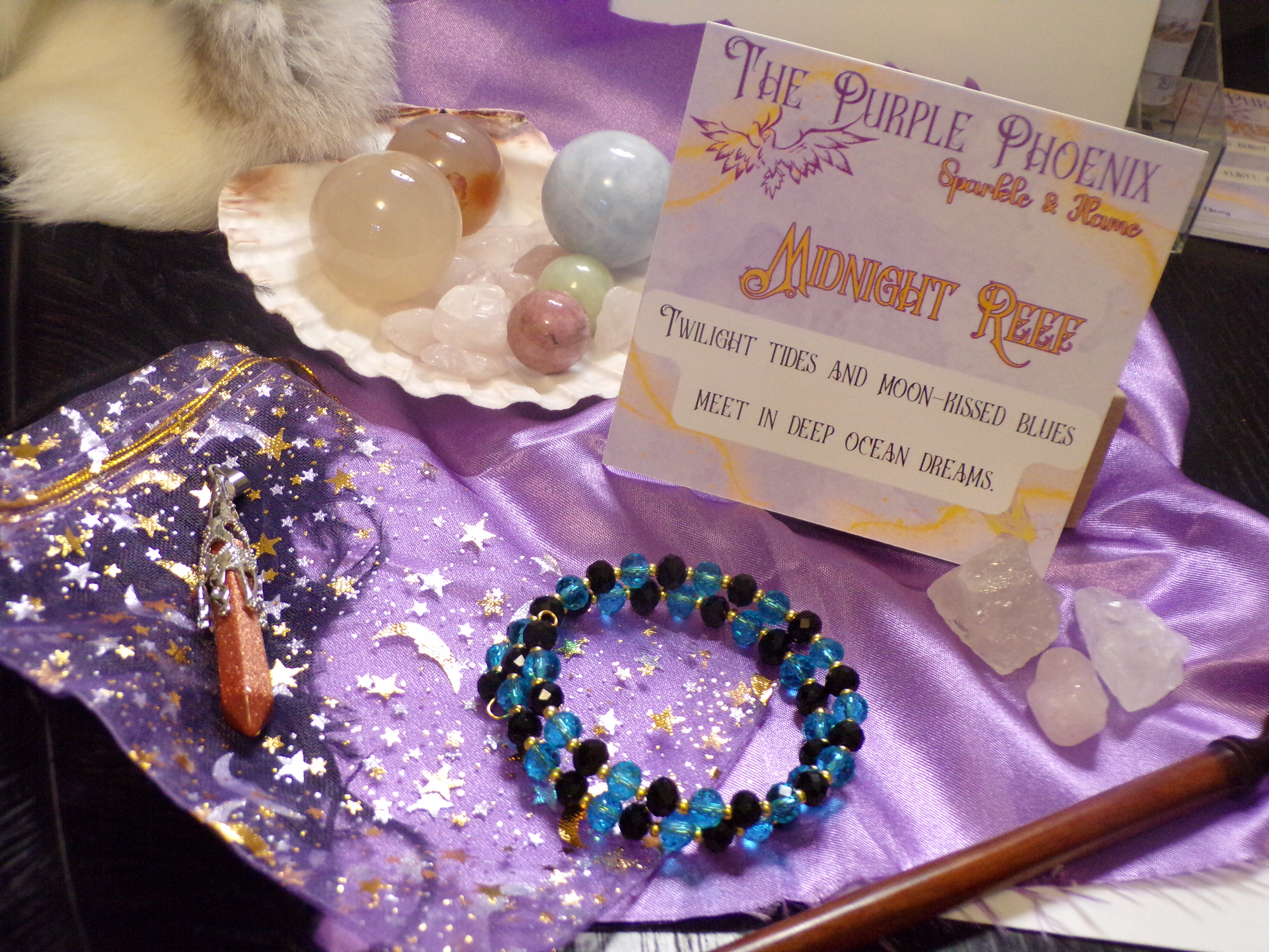 Midnight Reef Amulet: Memory Wire Bracelet