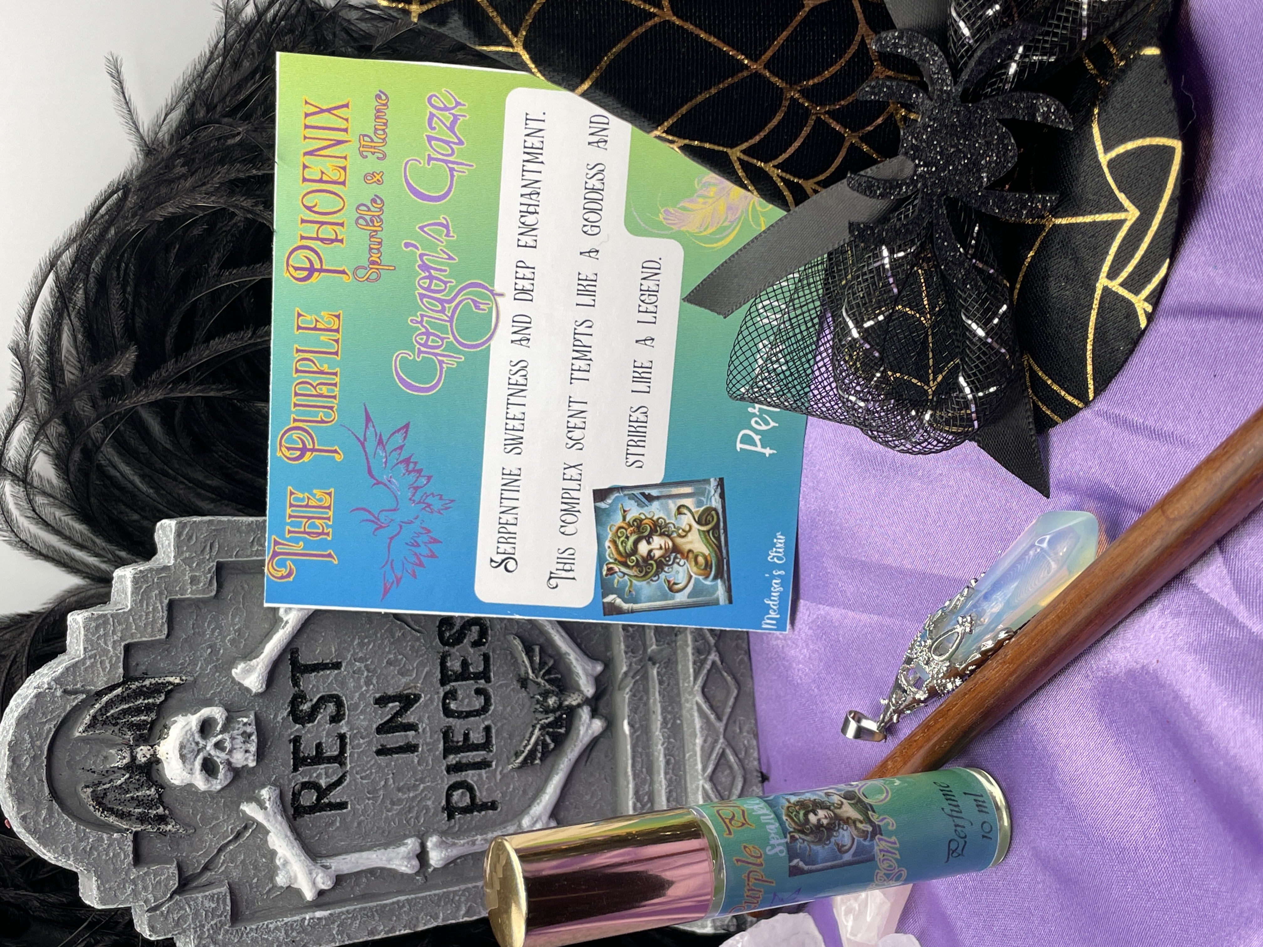 🐍 Gorgon’s Gaze – Signature Spell Perfume
