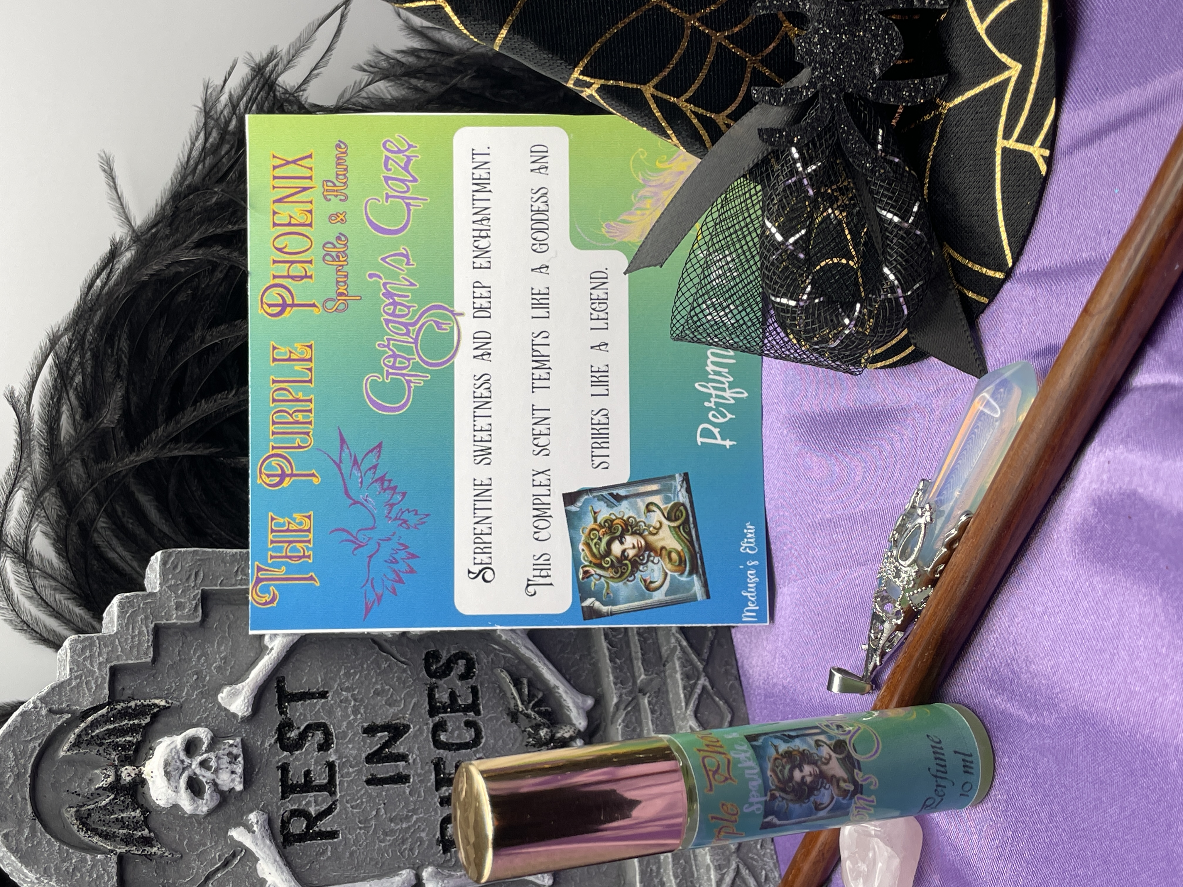 🐍 Gorgon’s Gaze – Signature Spell Perfume