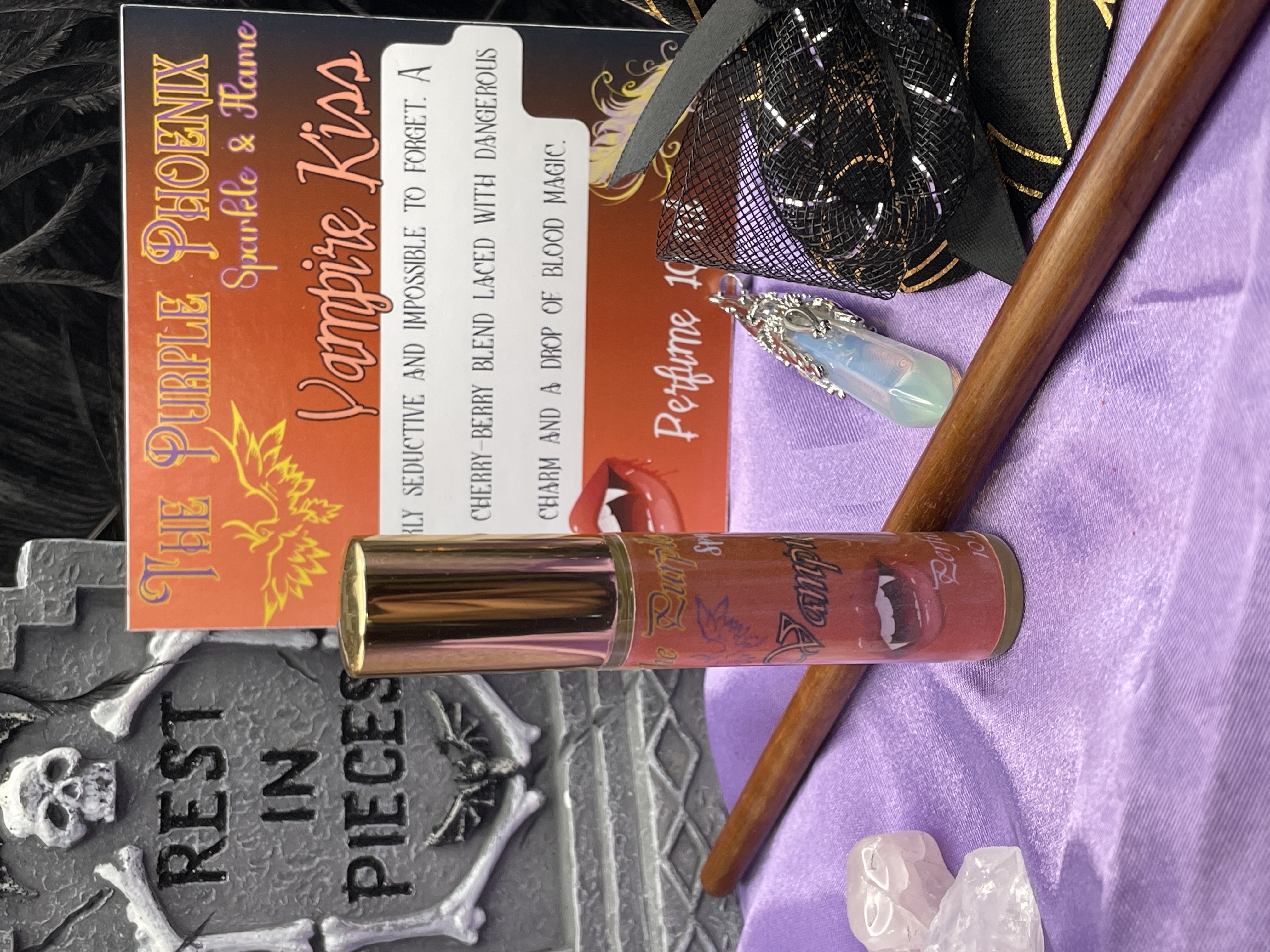 🩸 Vampire’s Kiss – Signature Spell Perfume