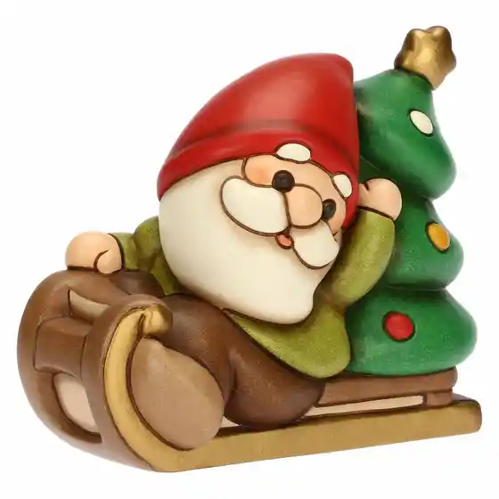 Gnomo Oliver su slitta con albero in ceramica